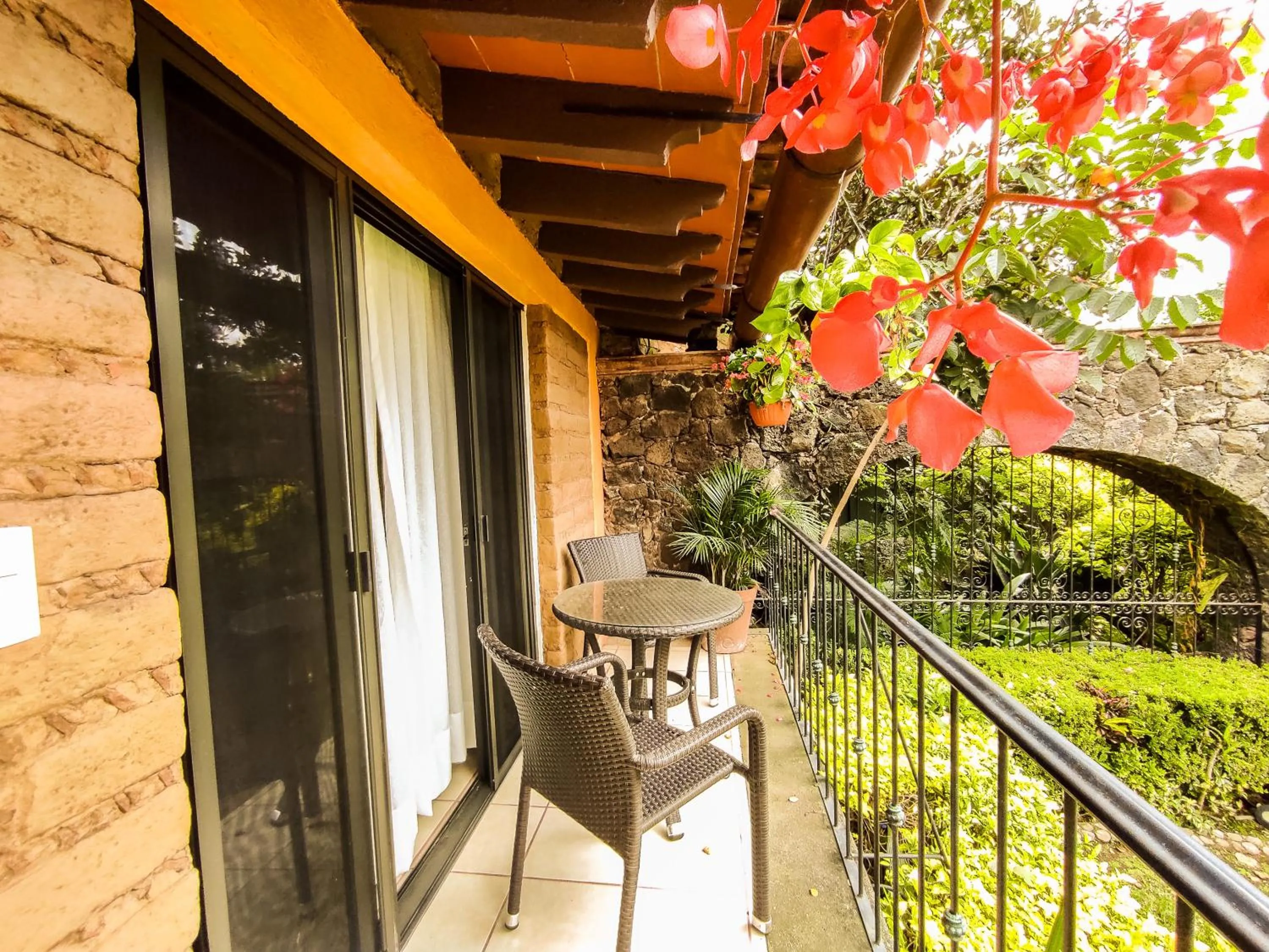 Balcony/Terrace in La Buena Vibra Wellness Resort & Spa
