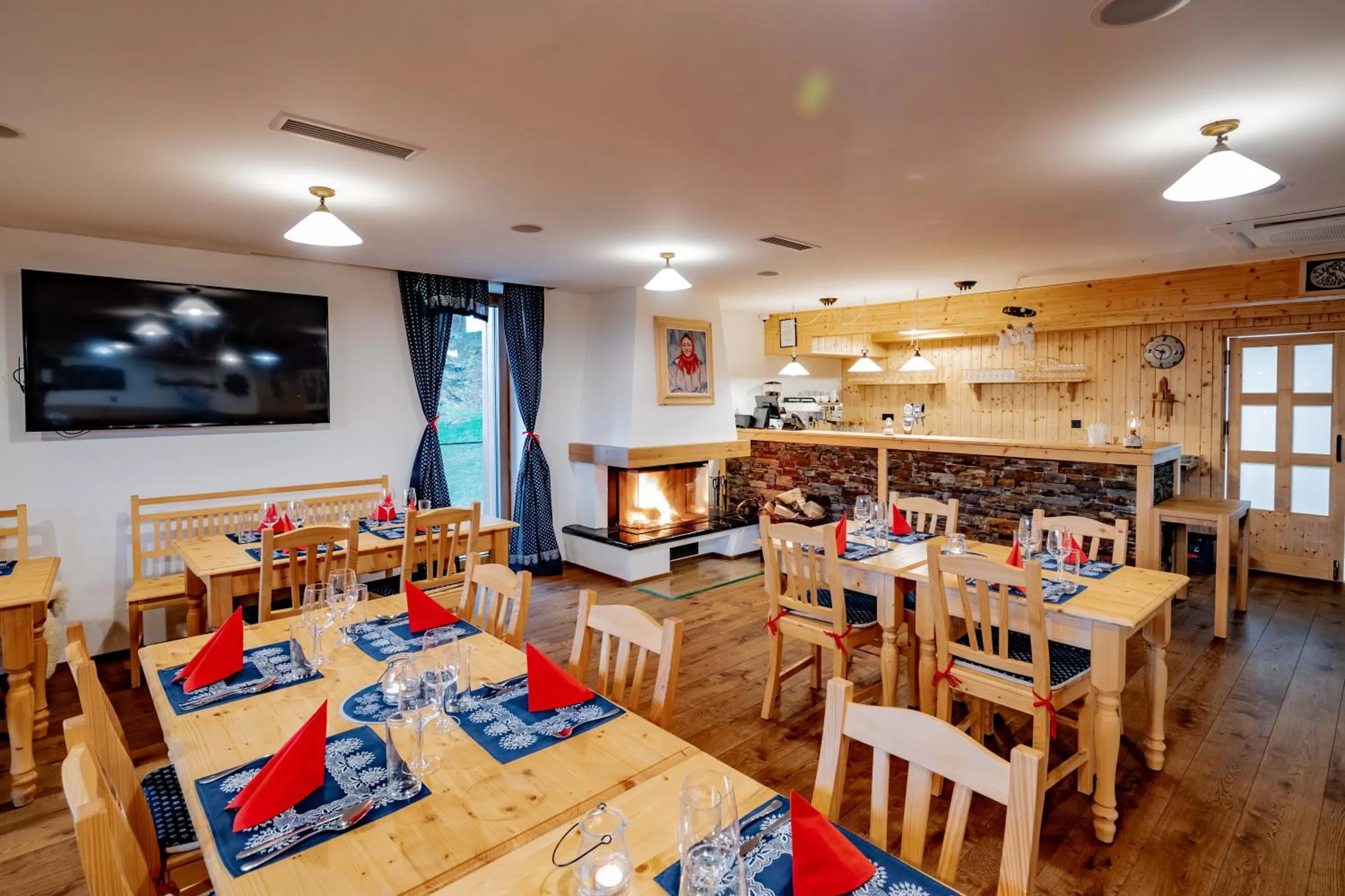 Restaurant/places to eat in Grandhotel Tatra