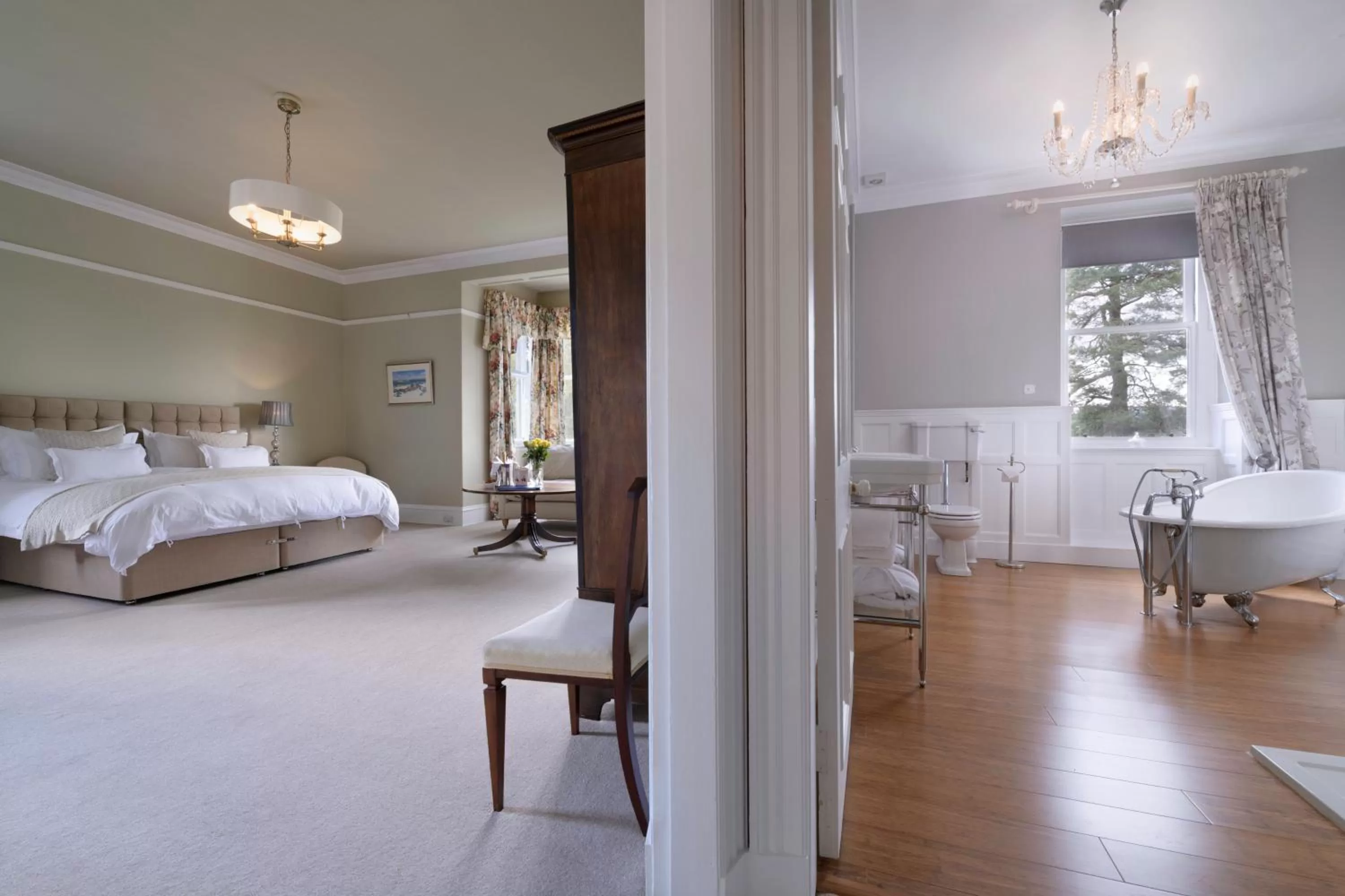 Bathroom, Bed in Lys-Na-Greyne Country House
