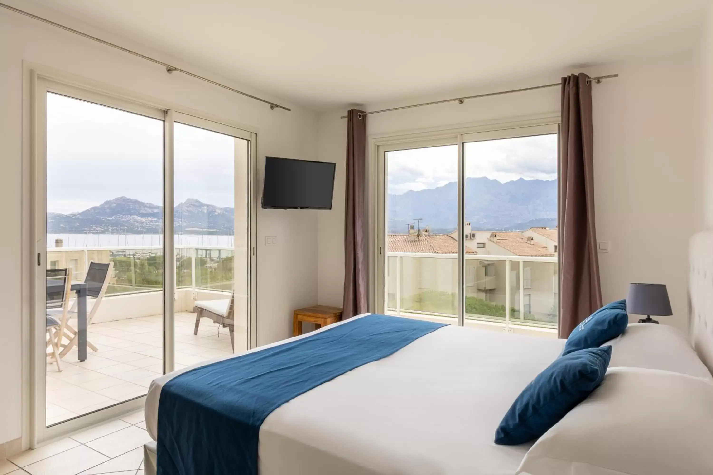 Bedroom, Mountain View in Best Western Hotel Casa Bianca