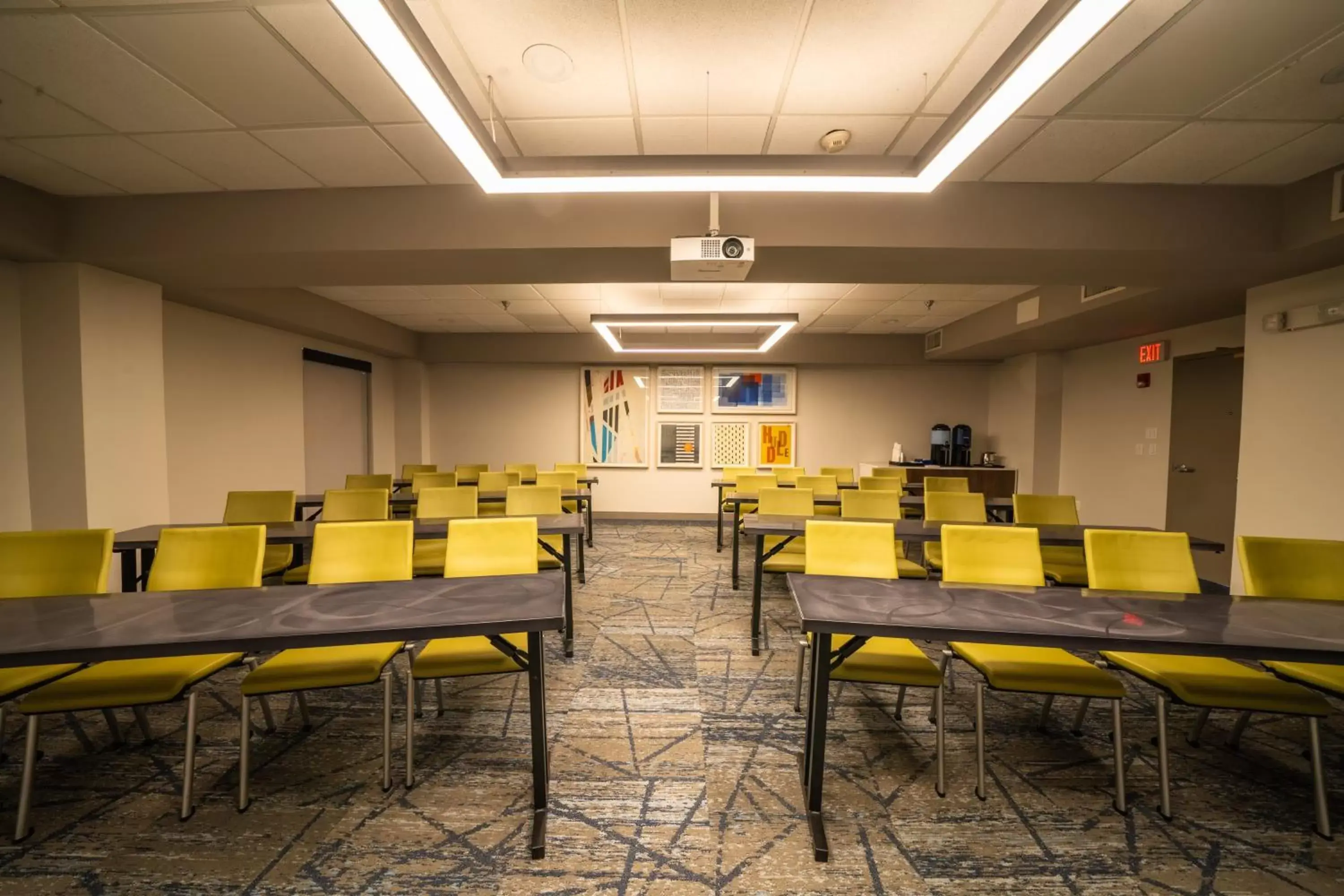 Meeting/conference room in Holiday Inn Express Hotel & Suites Tampa-Oldsmar, an IHG Hotel
