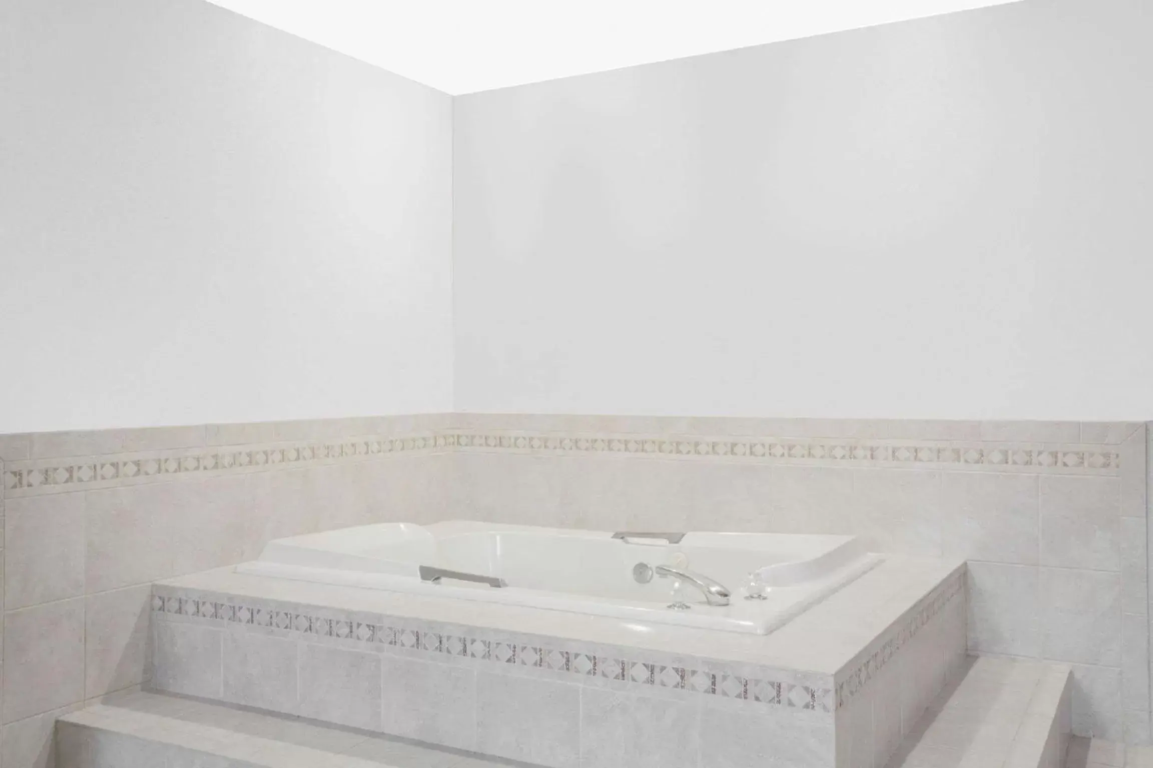 Sauna, Bathroom in Super 8 by Wyndham Winnemucca NV
