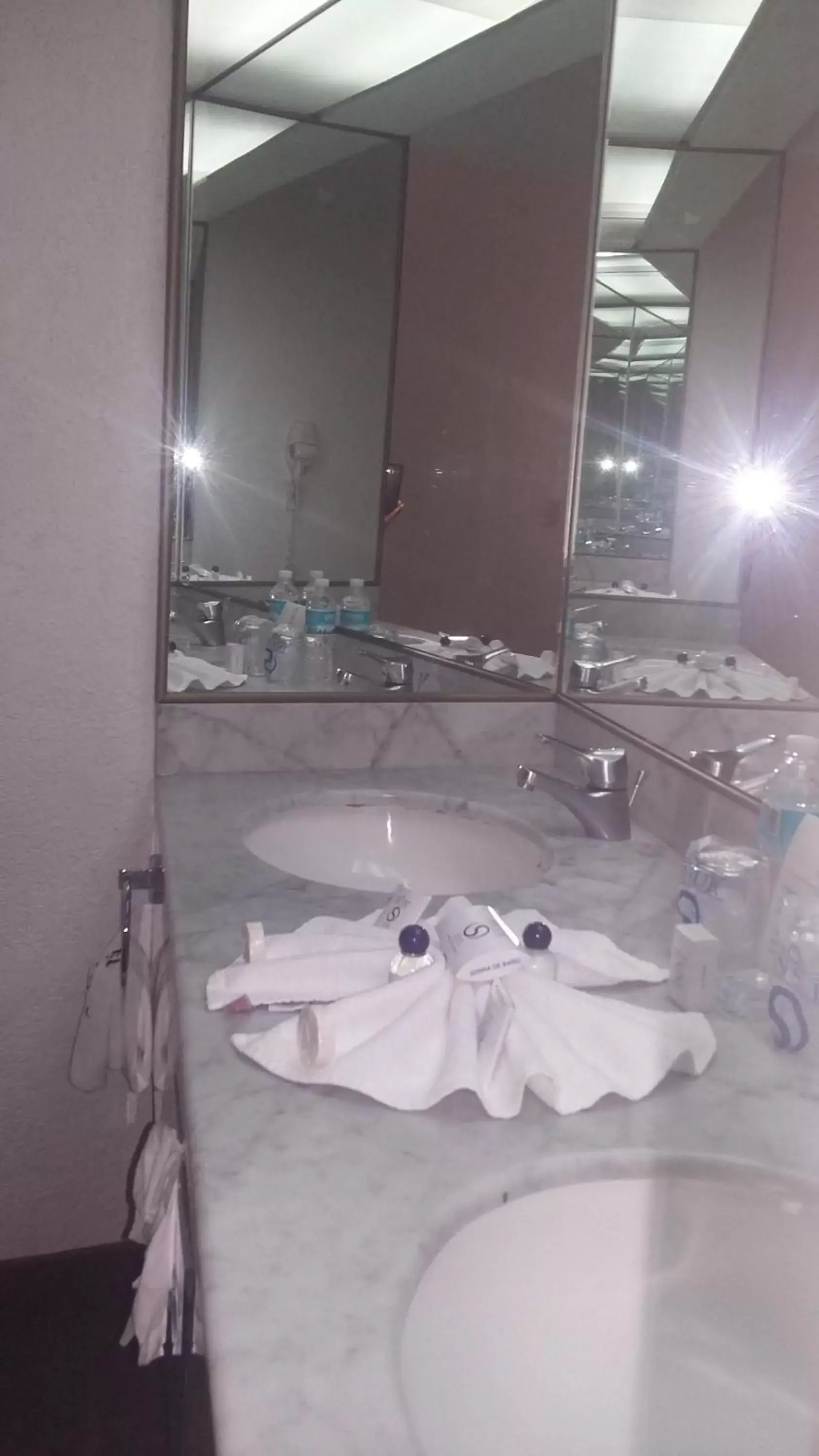 Bathroom in Hotel Inn Sur