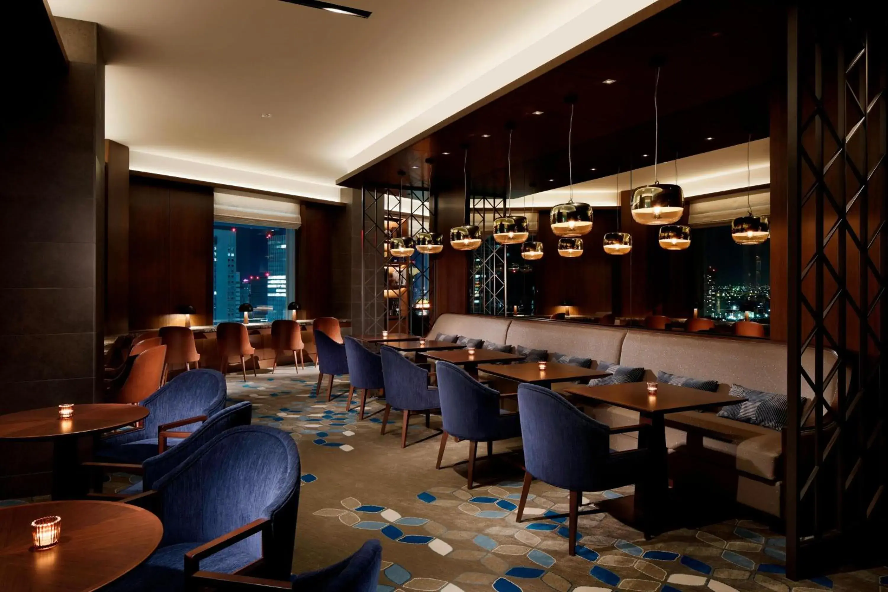 Lounge or bar, Restaurant/Places to Eat in Yokohama Bay Sheraton Hotel and Towers