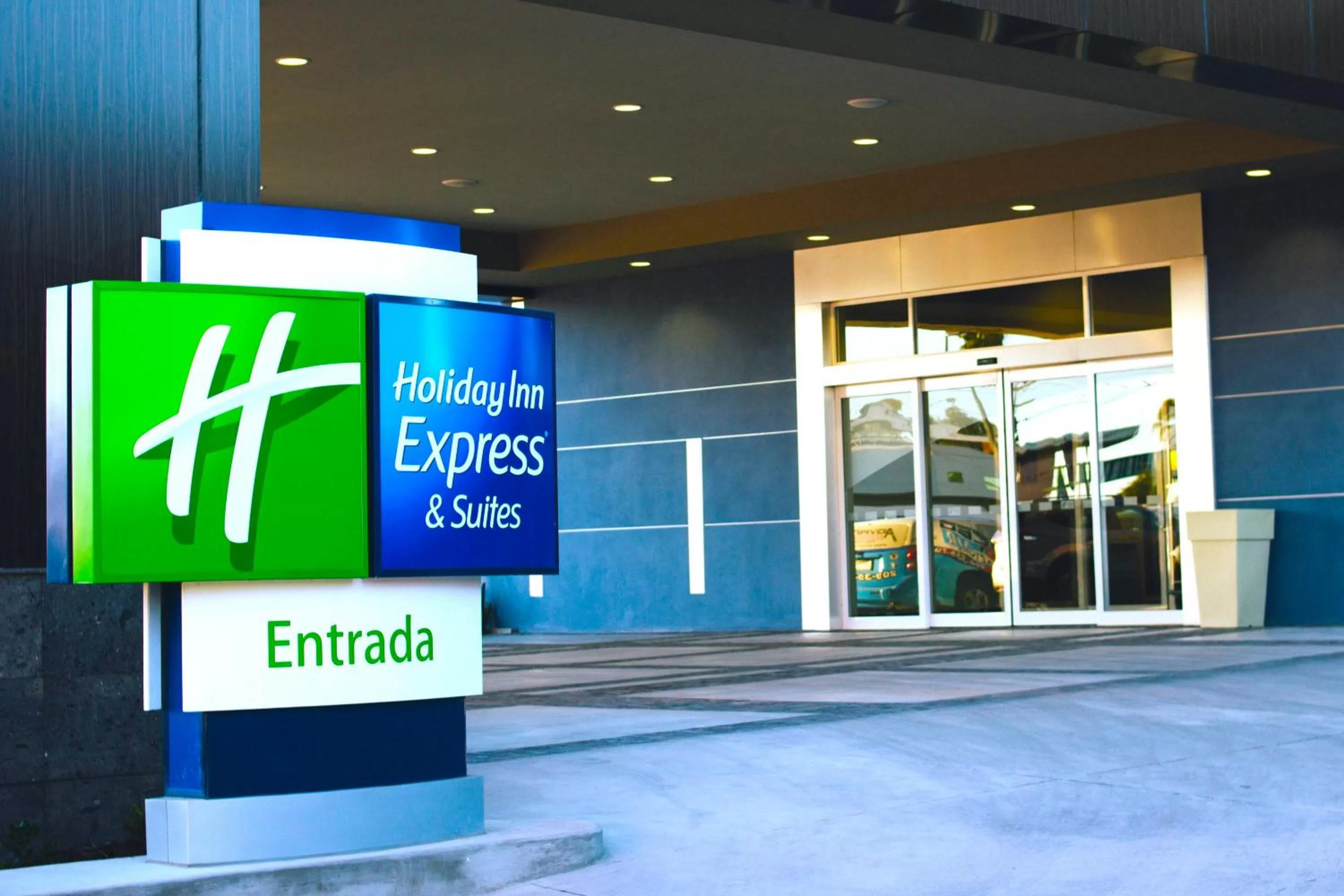 Property building in Holiday Inn Express & Suites Mexicali by IHG