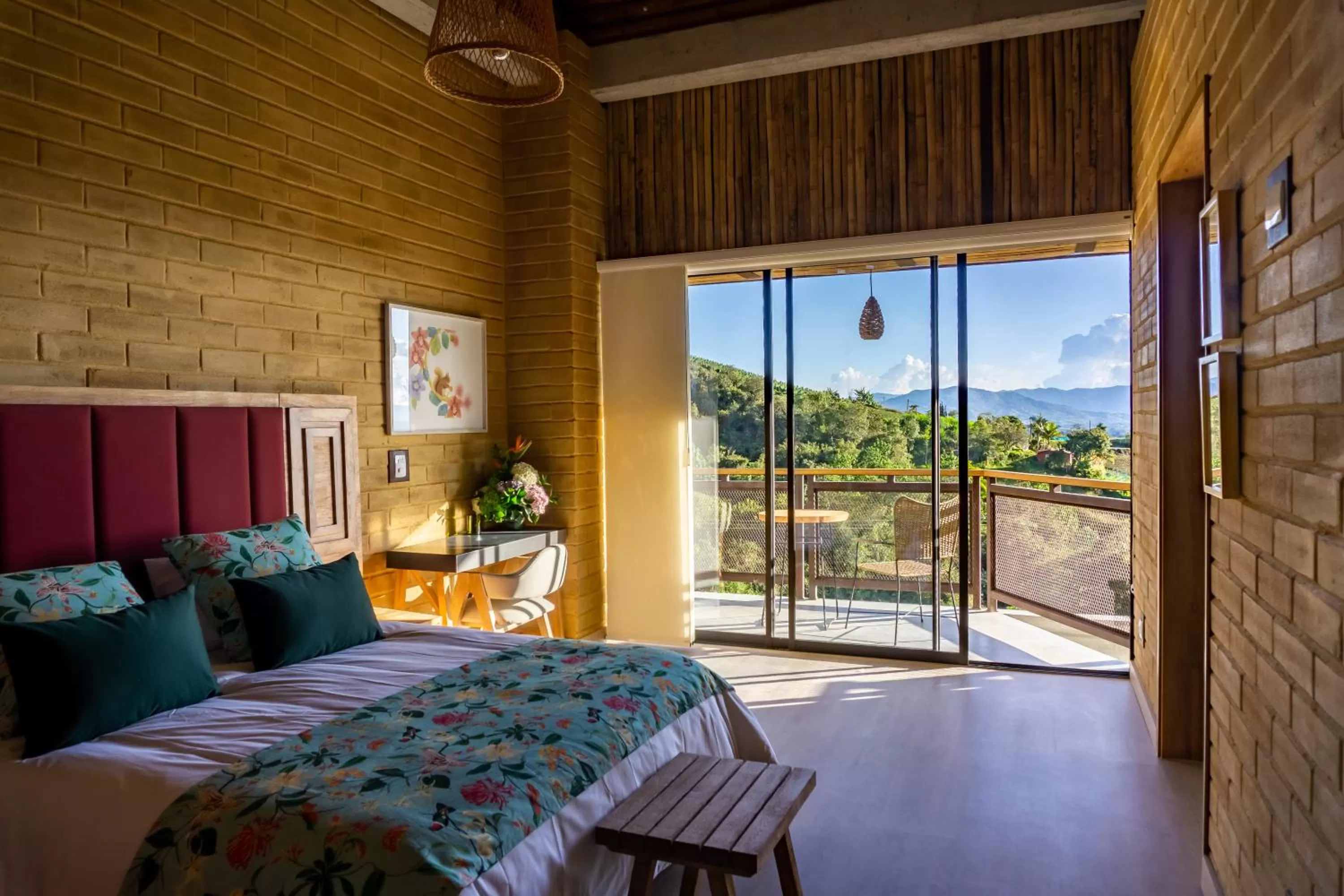 View (from property/room), Bed in Cannua Lodge