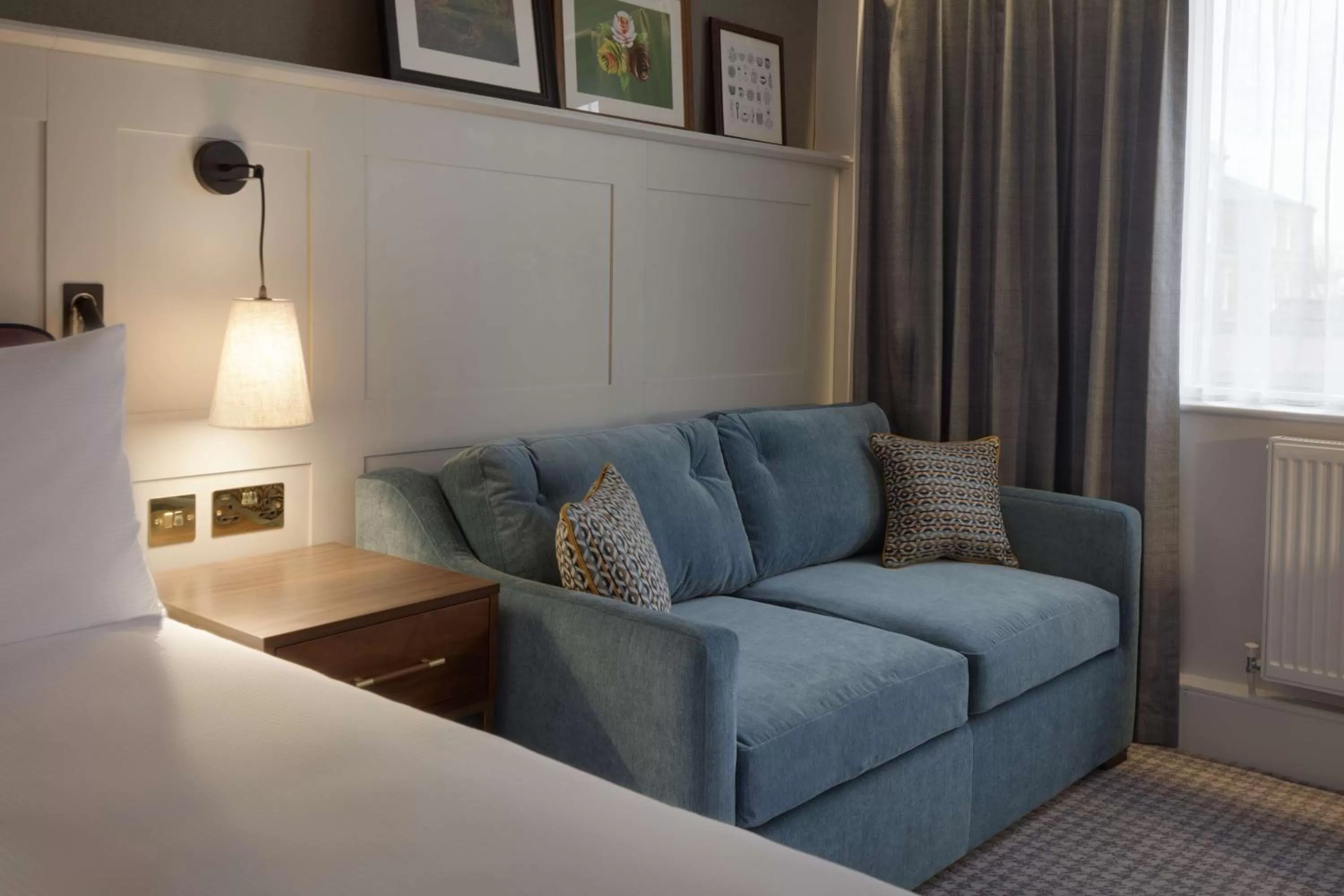 Living room in DoubleTree by Hilton Stoke-on-Trent, United Kingdom