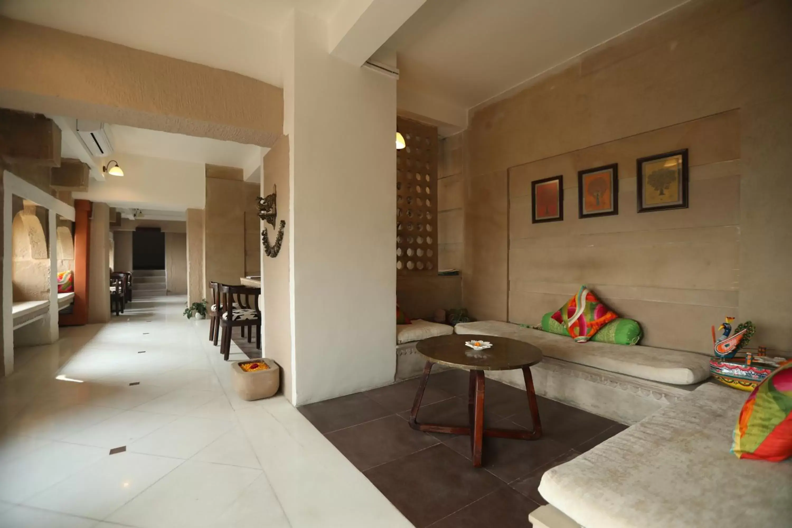 Lobby or reception, Seating Area in Guleria Kothi at Ganges
