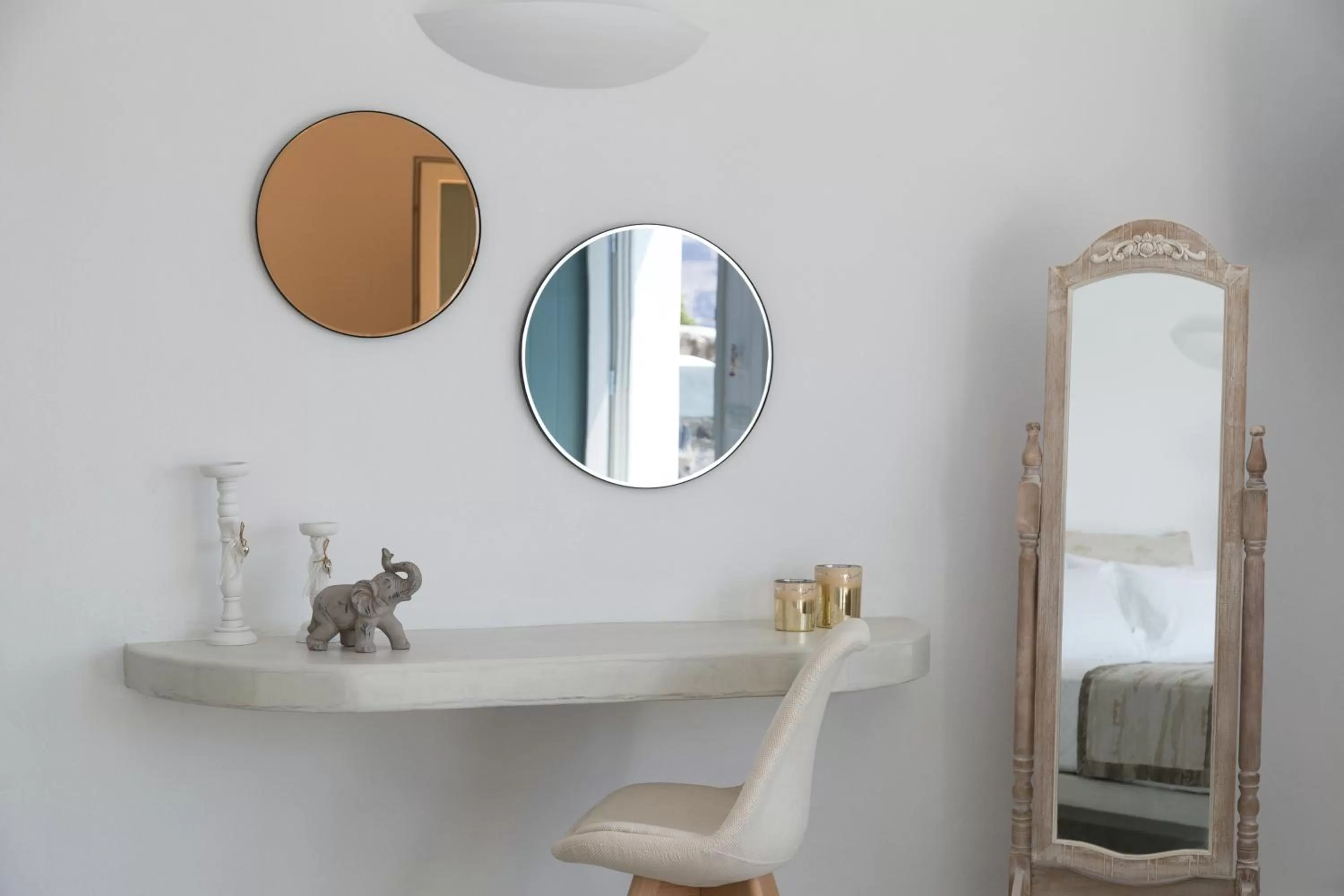 Living room in Adamant Suites