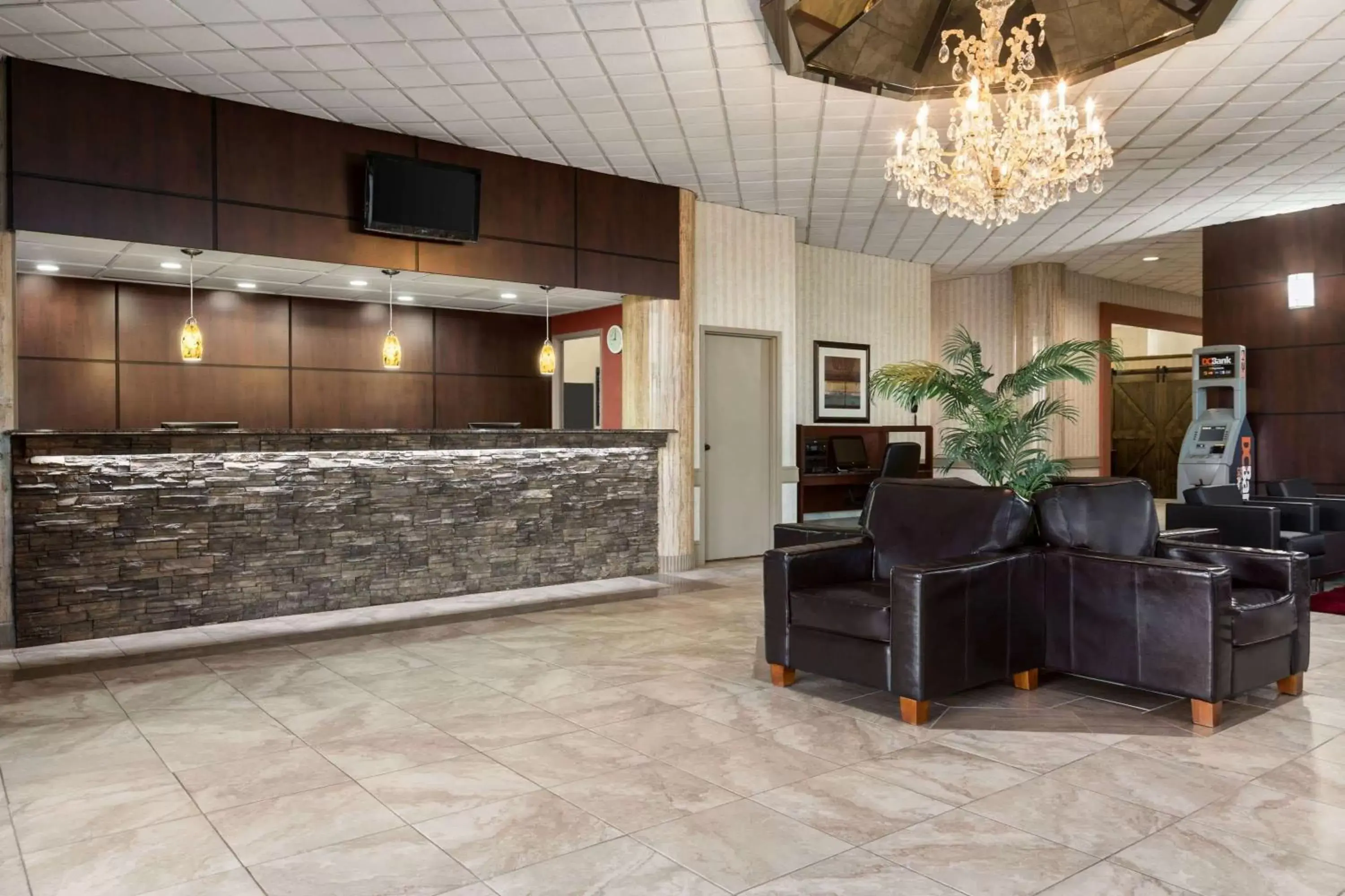 Lobby or reception, Lobby/Reception in Travelodge by Wyndham Lloydminster