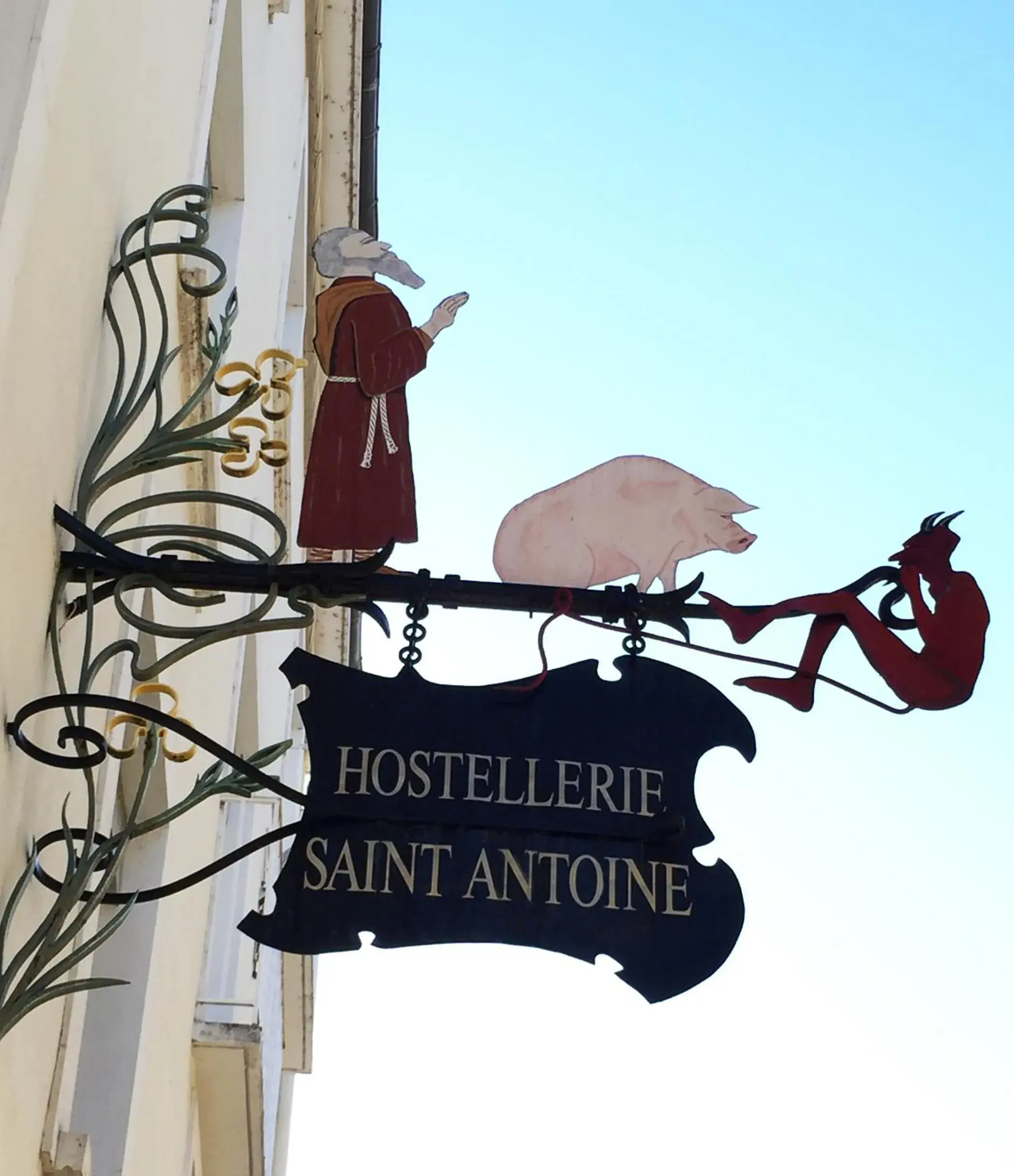 Facade/entrance in Hostellerie Saint Antoine