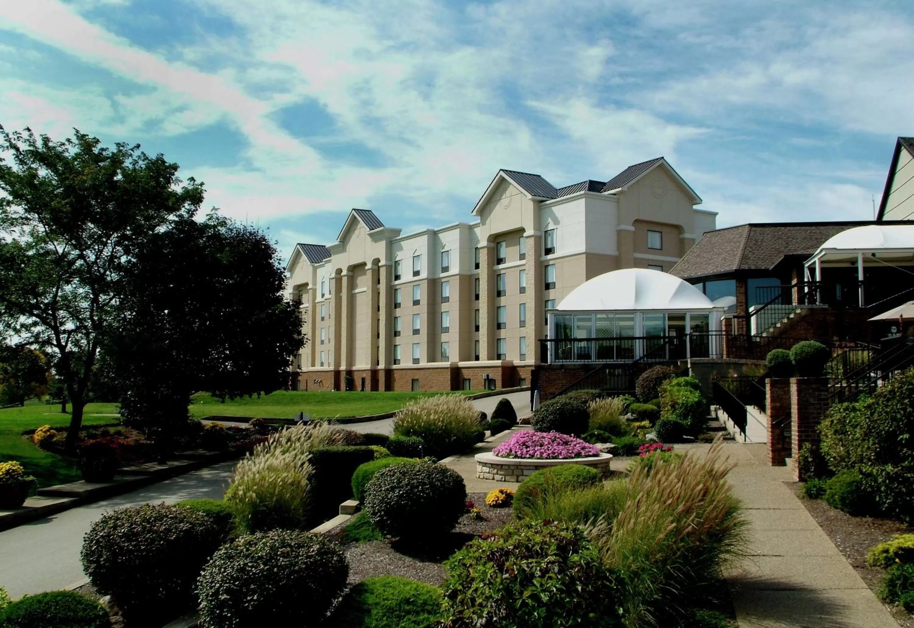 Property building in Hampton Inn & Suites Blairsville