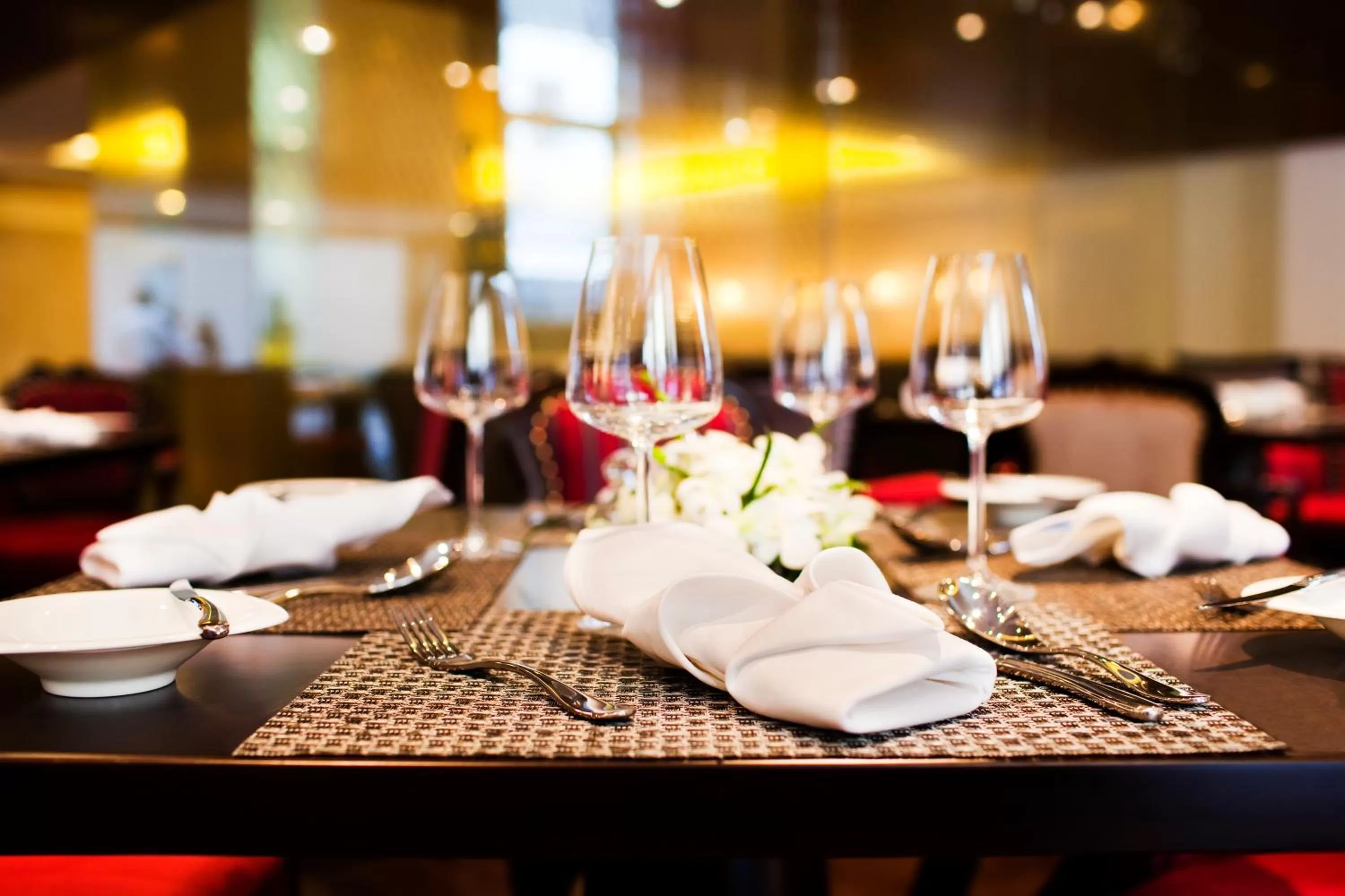 Restaurant/places to eat in Hotel de l'Opera Hanoi - MGallery