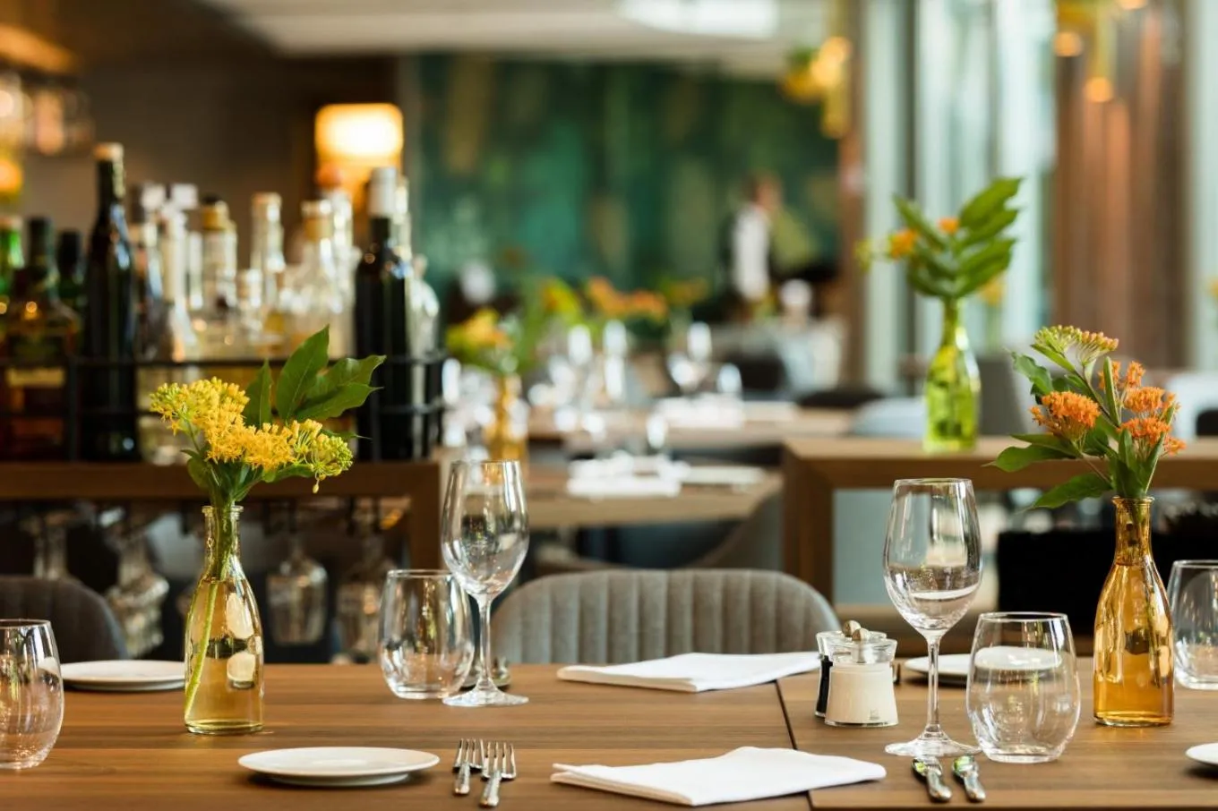 Restaurant/places to eat in Engimatt City & Garden Hotel