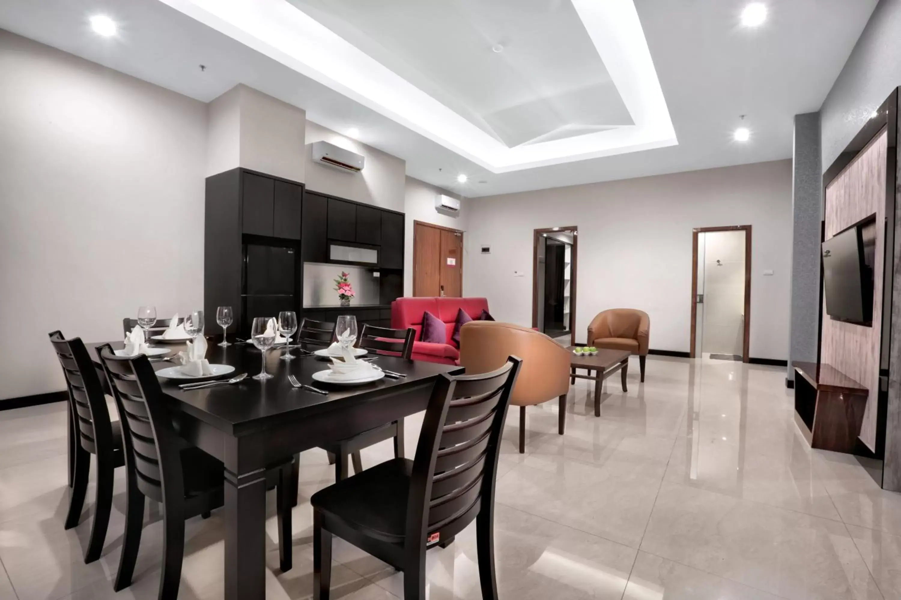 Living room, Restaurant/Places to Eat in favehotel S. Parman Medan