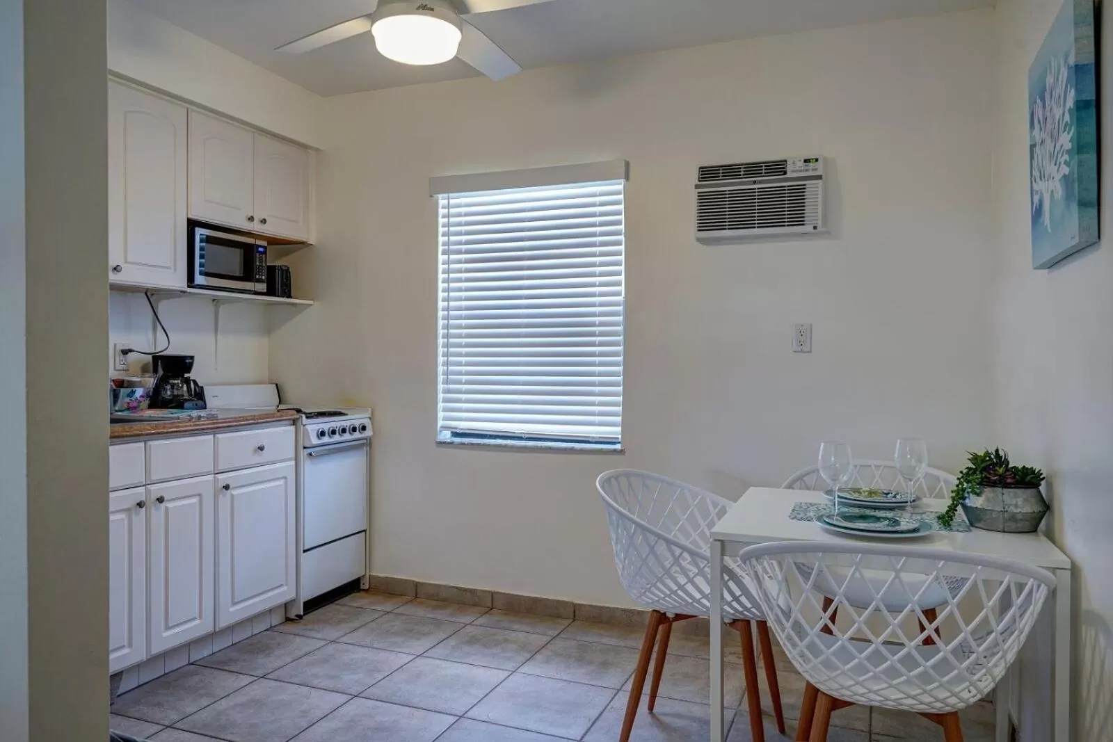 Kitchen or kitchenette, Kitchen/Kitchenette in Sea Garden by the Sea