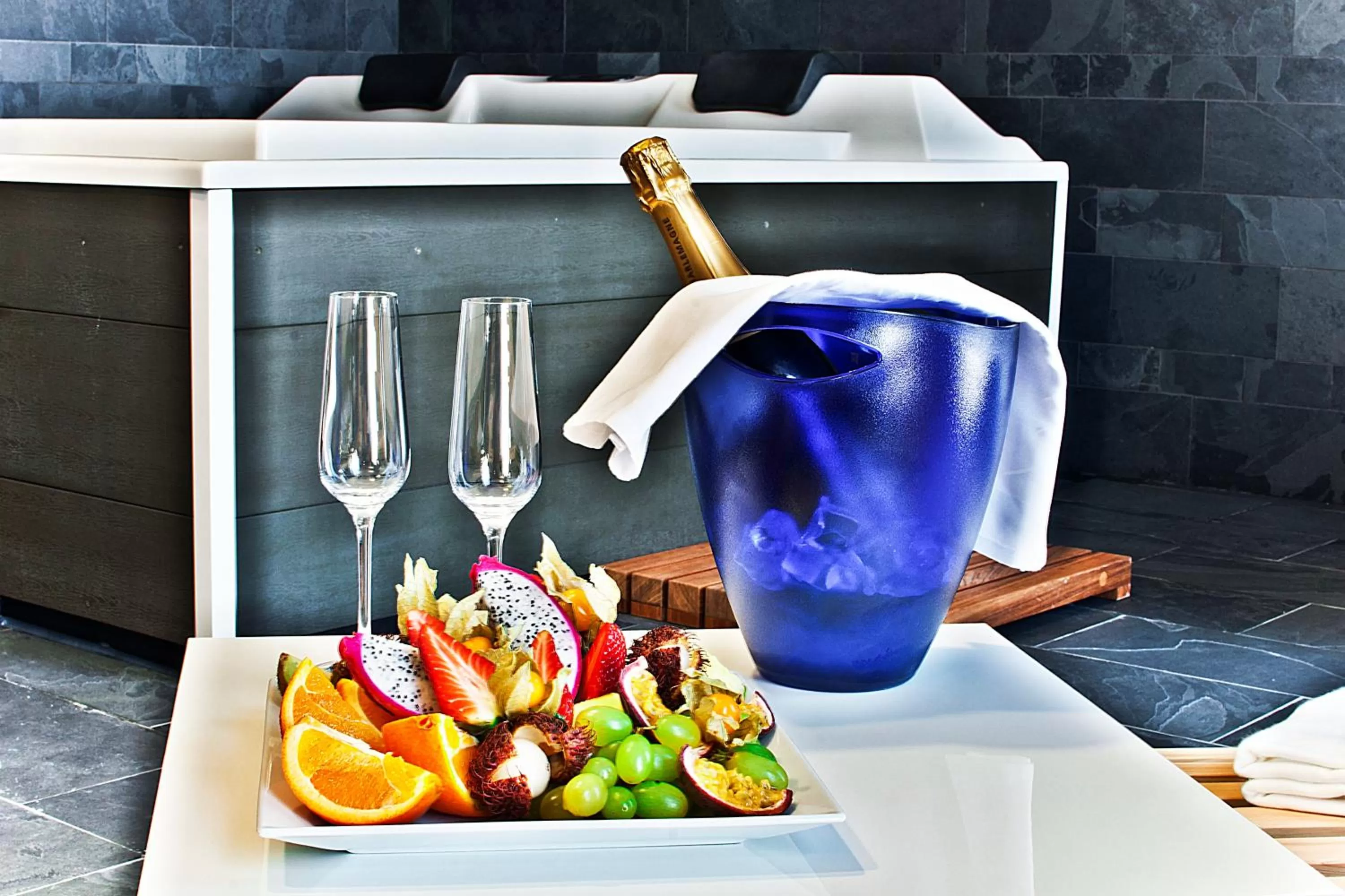 Alcoholic drinks in Fabrika Hotel