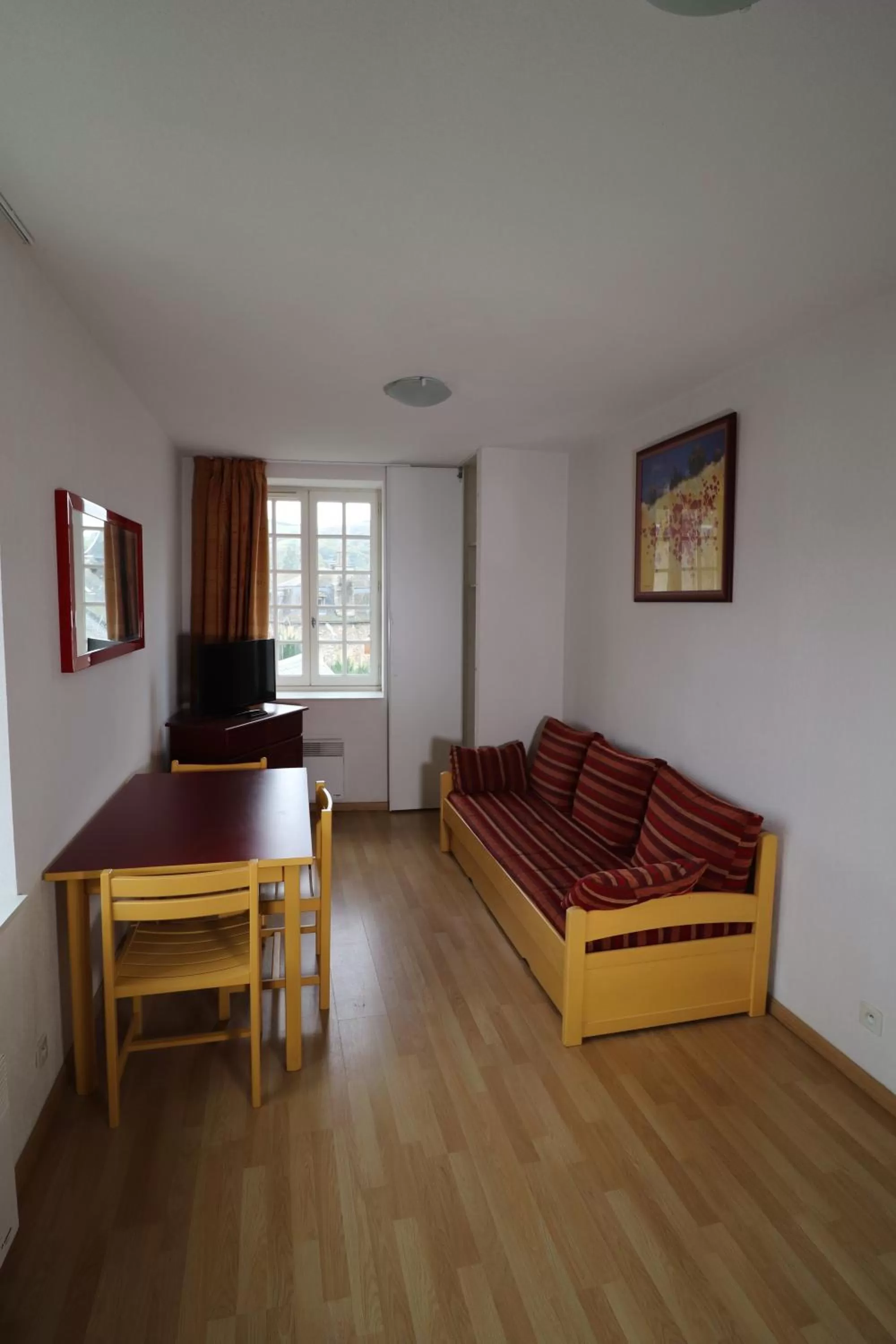 Seating Area in Chateau Ricard