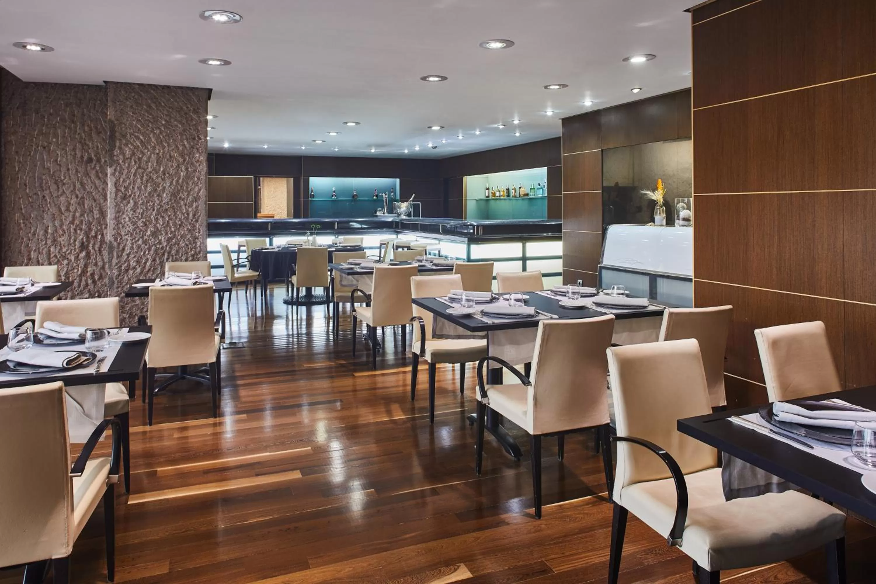 Restaurant/places to eat in Silken Puerta Madrid