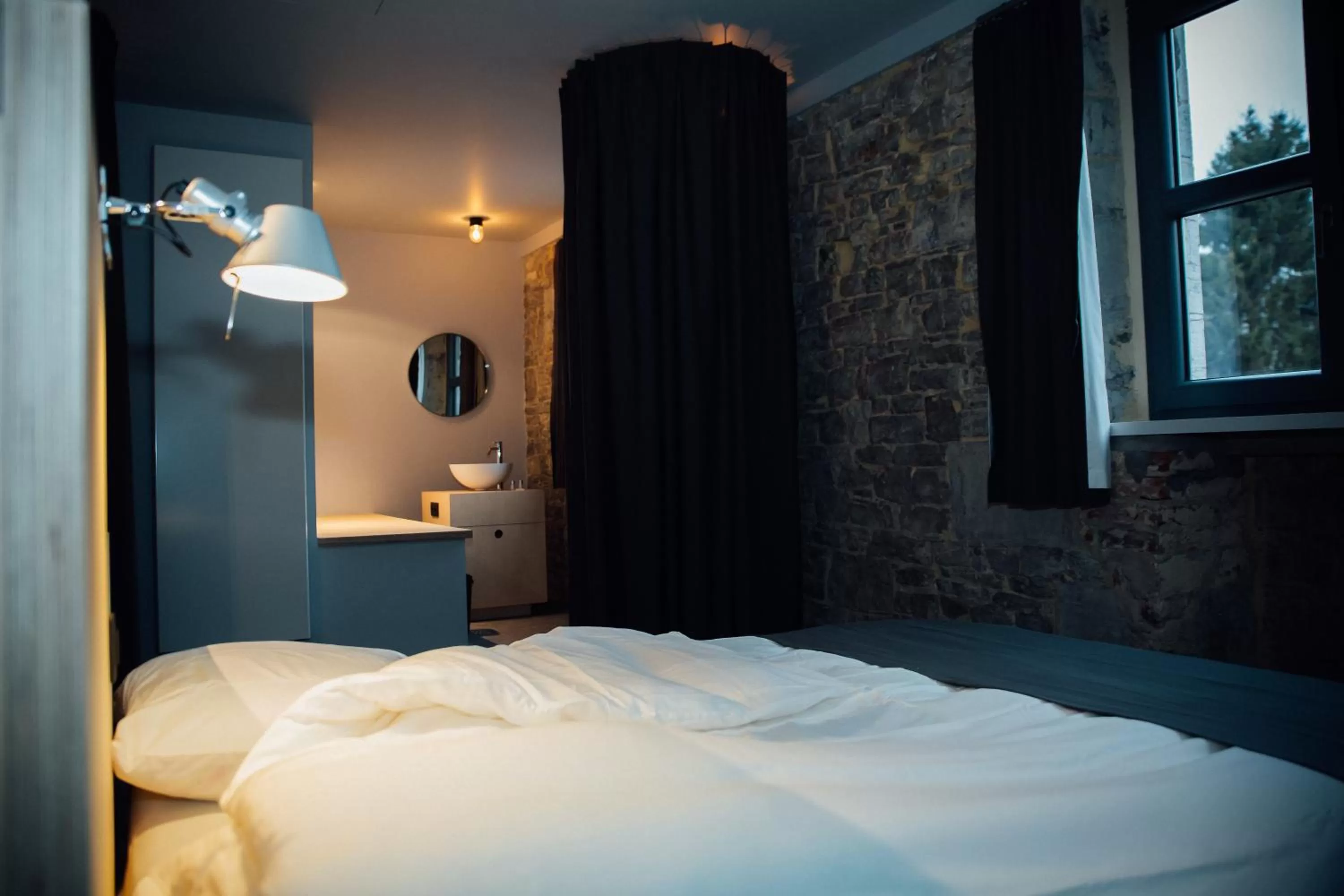 Bed in Auberge de l'Abbaye