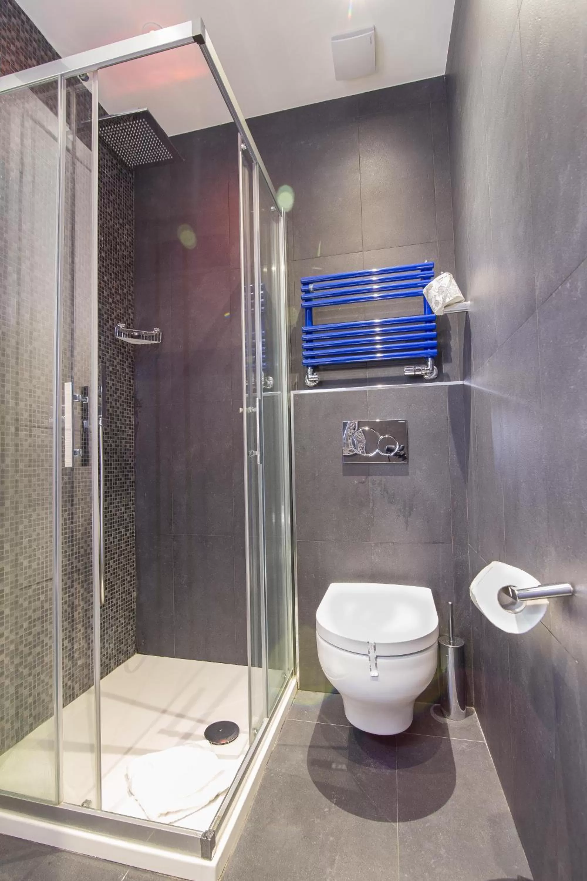 Shower, Bathroom in Vatican Relais Rome Suite