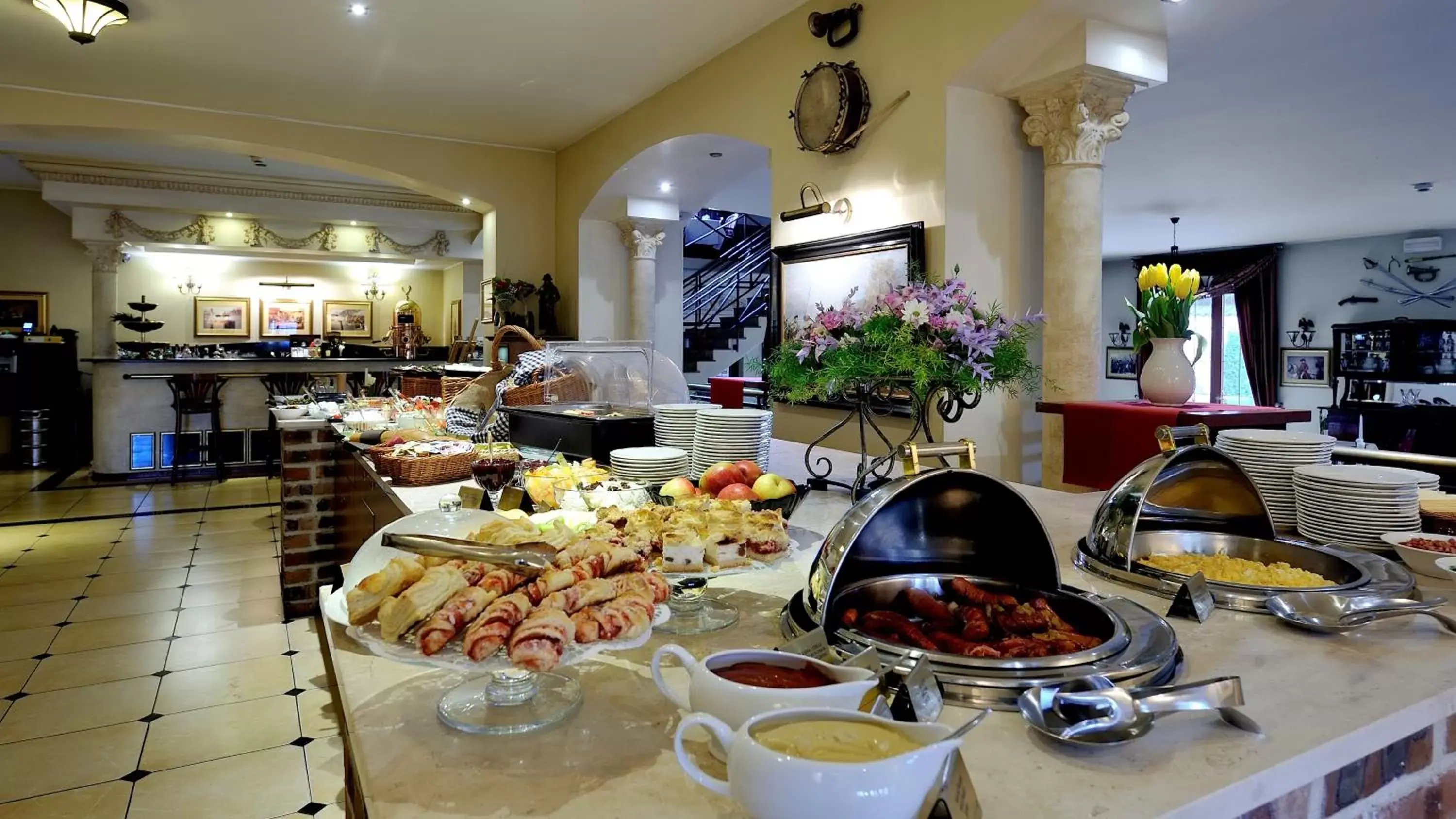 Food and drinks, Restaurant/Places to Eat in Hotel Diament Arsenal Palace Katowice - Chorzów