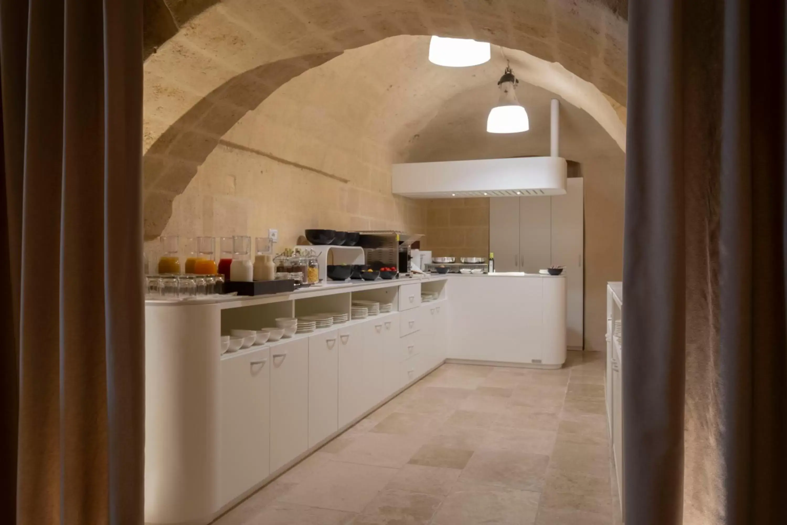 Breakfast, Kitchen/Kitchenette in Aquatio Cave Luxury Hotel & SPA