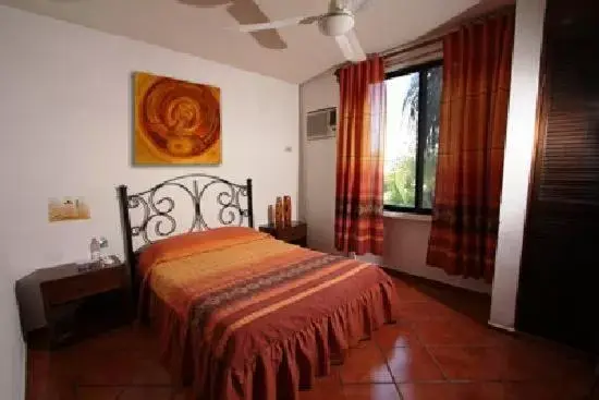 Bed in Hotel Los Girasoles