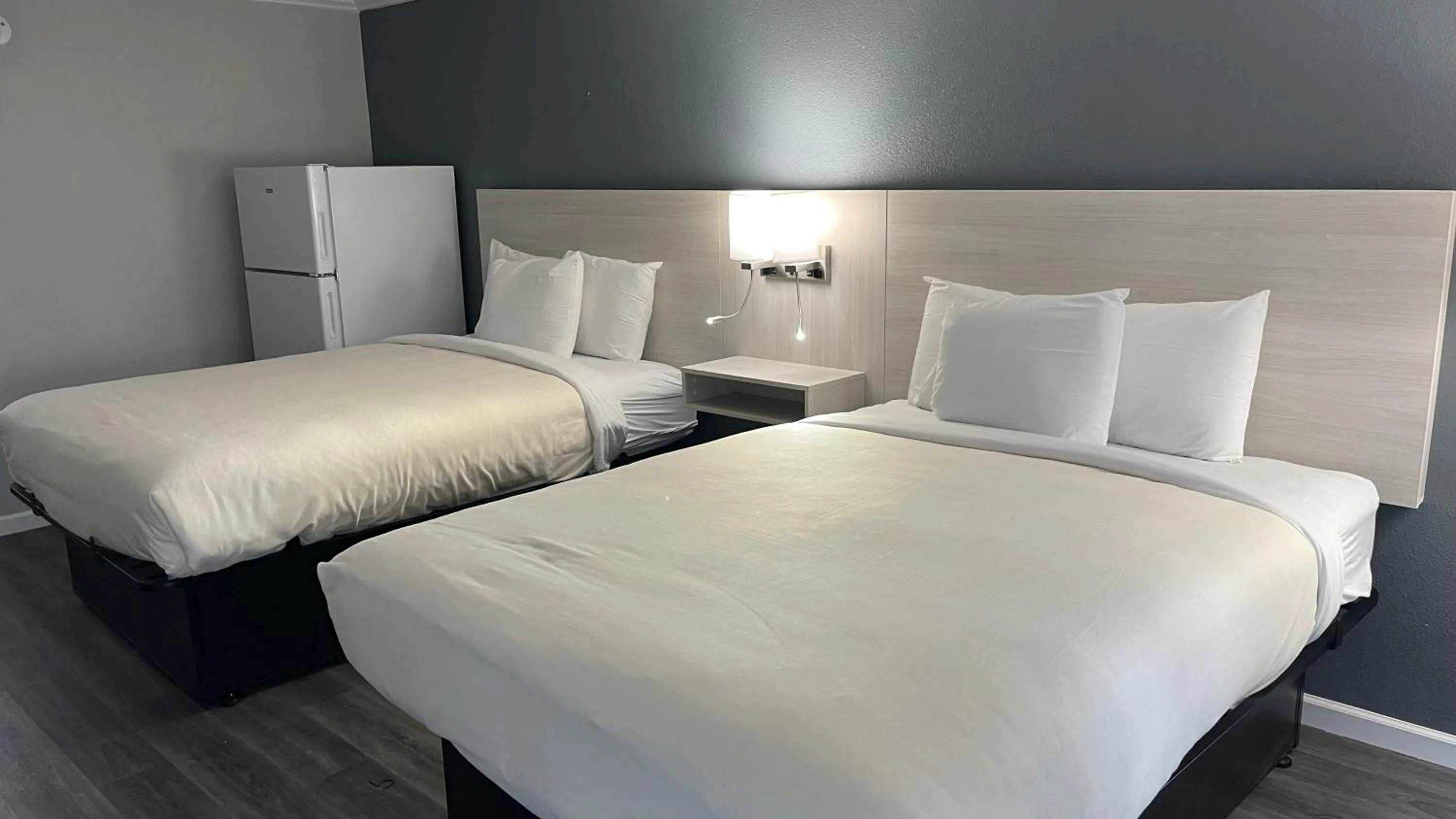 Bed in MainStay Suites Florence - Darlington