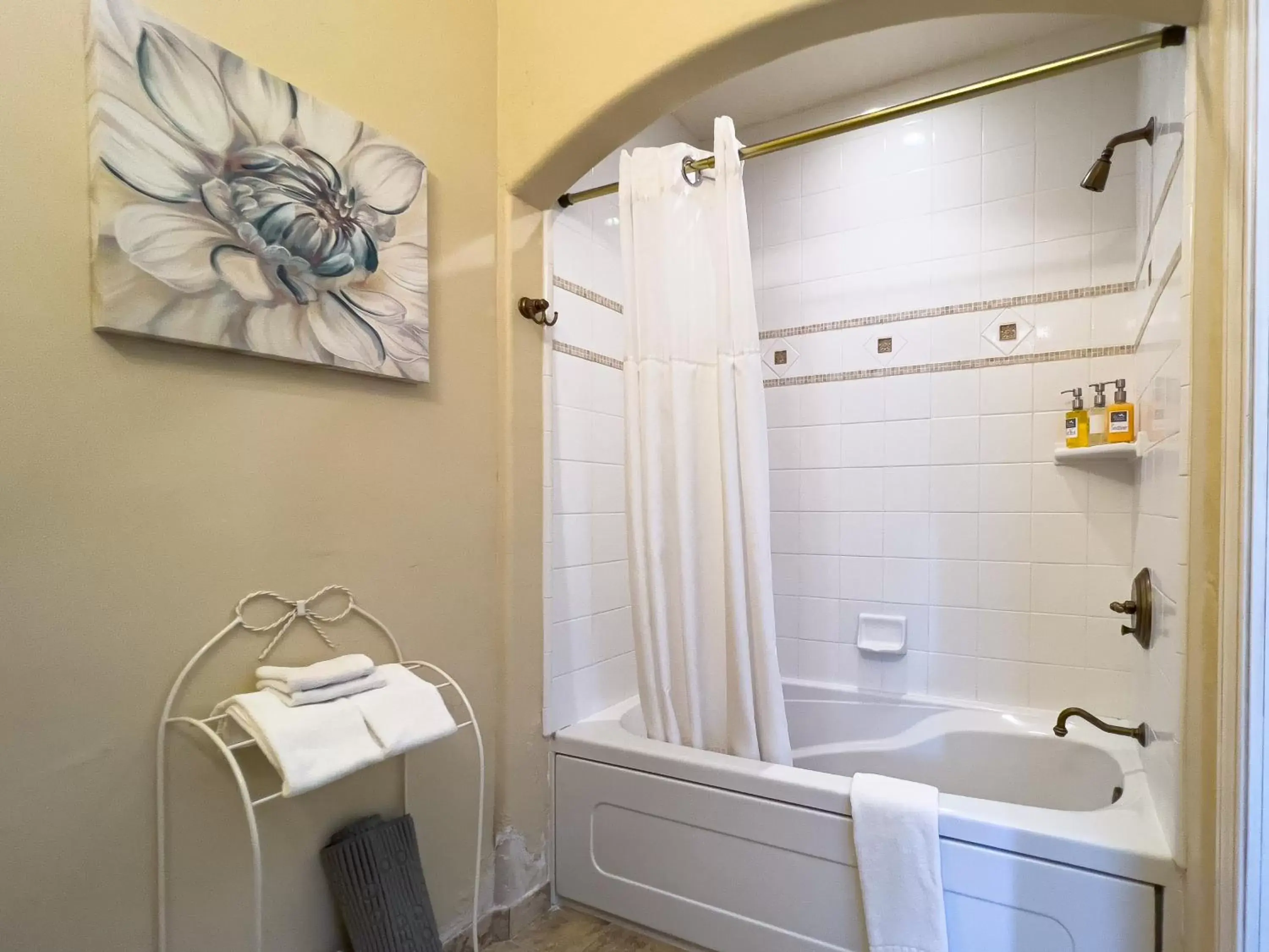 Bath, Bathroom in Chateau Coralini