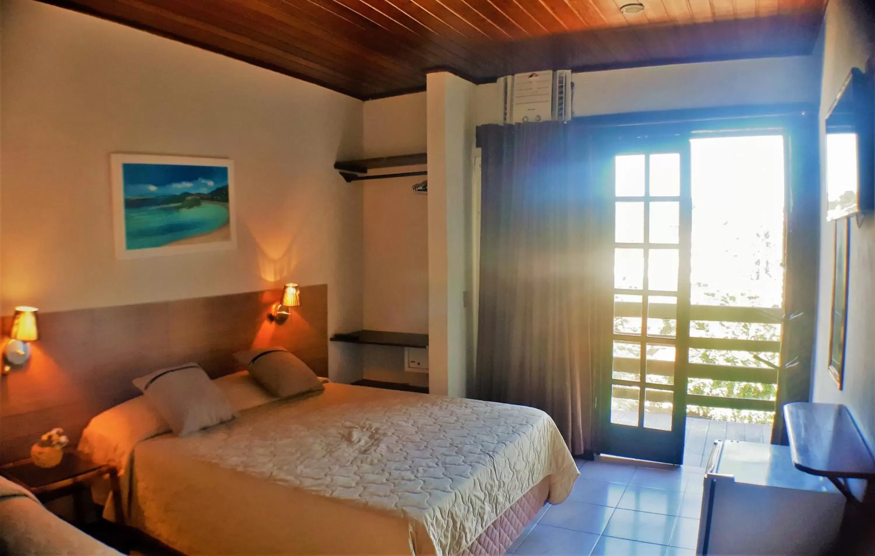 Photo of the whole room, Bed in Pousada New Paradise