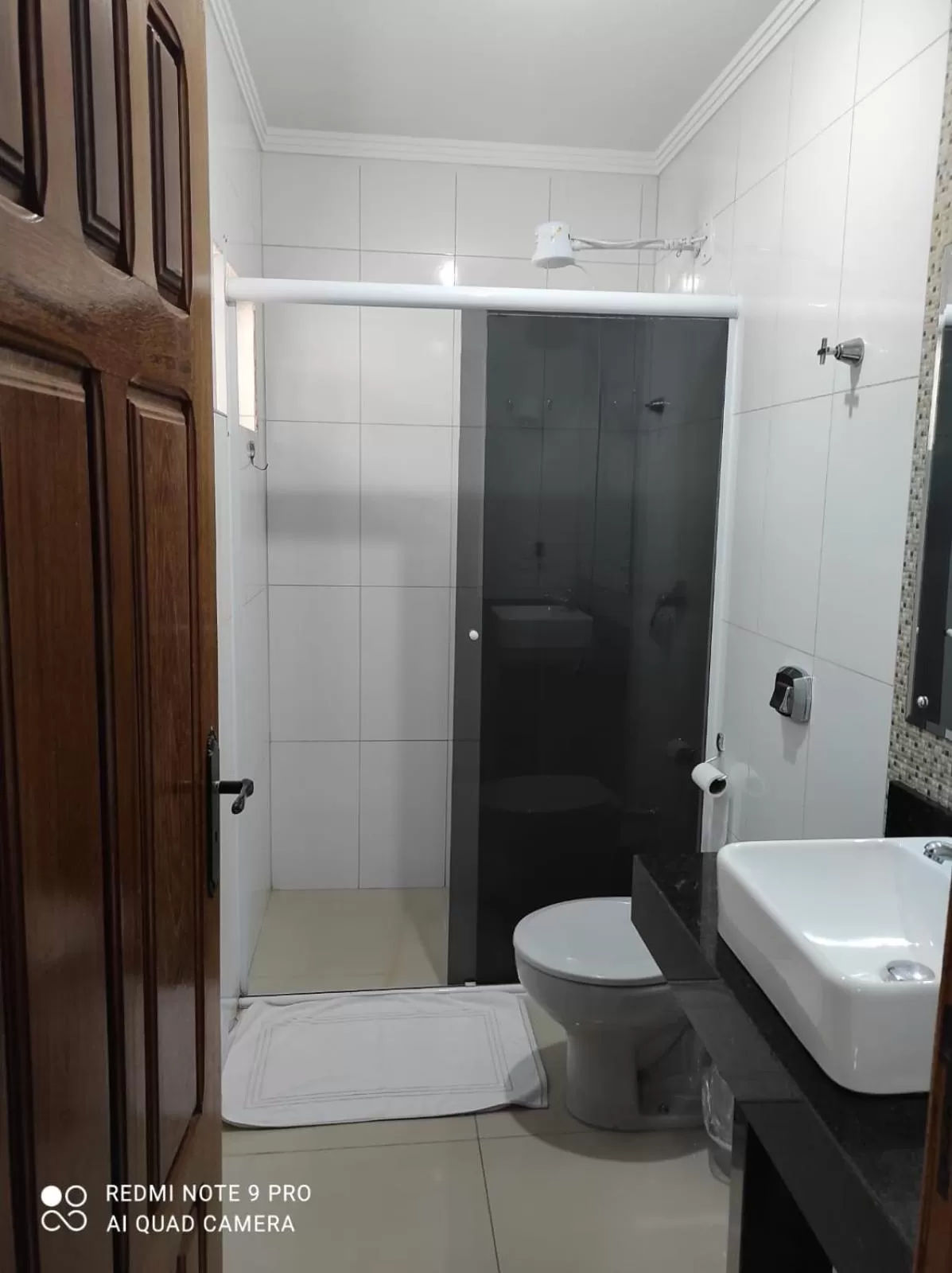 Bathroom in Hotel Serrano