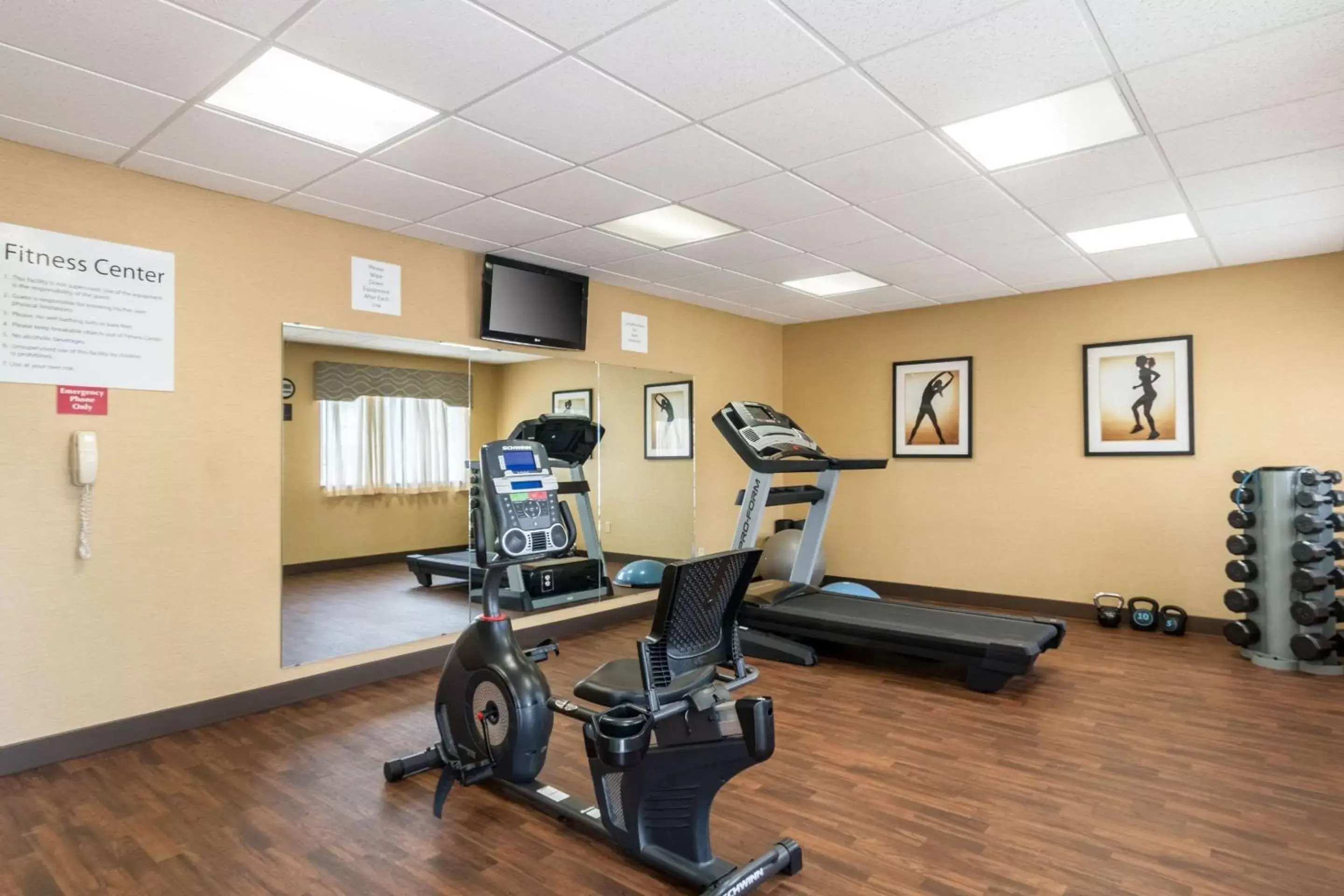 Fitness centre/facilities, Fitness Center/Facilities in Comfort Inn & Suites - Hannibal