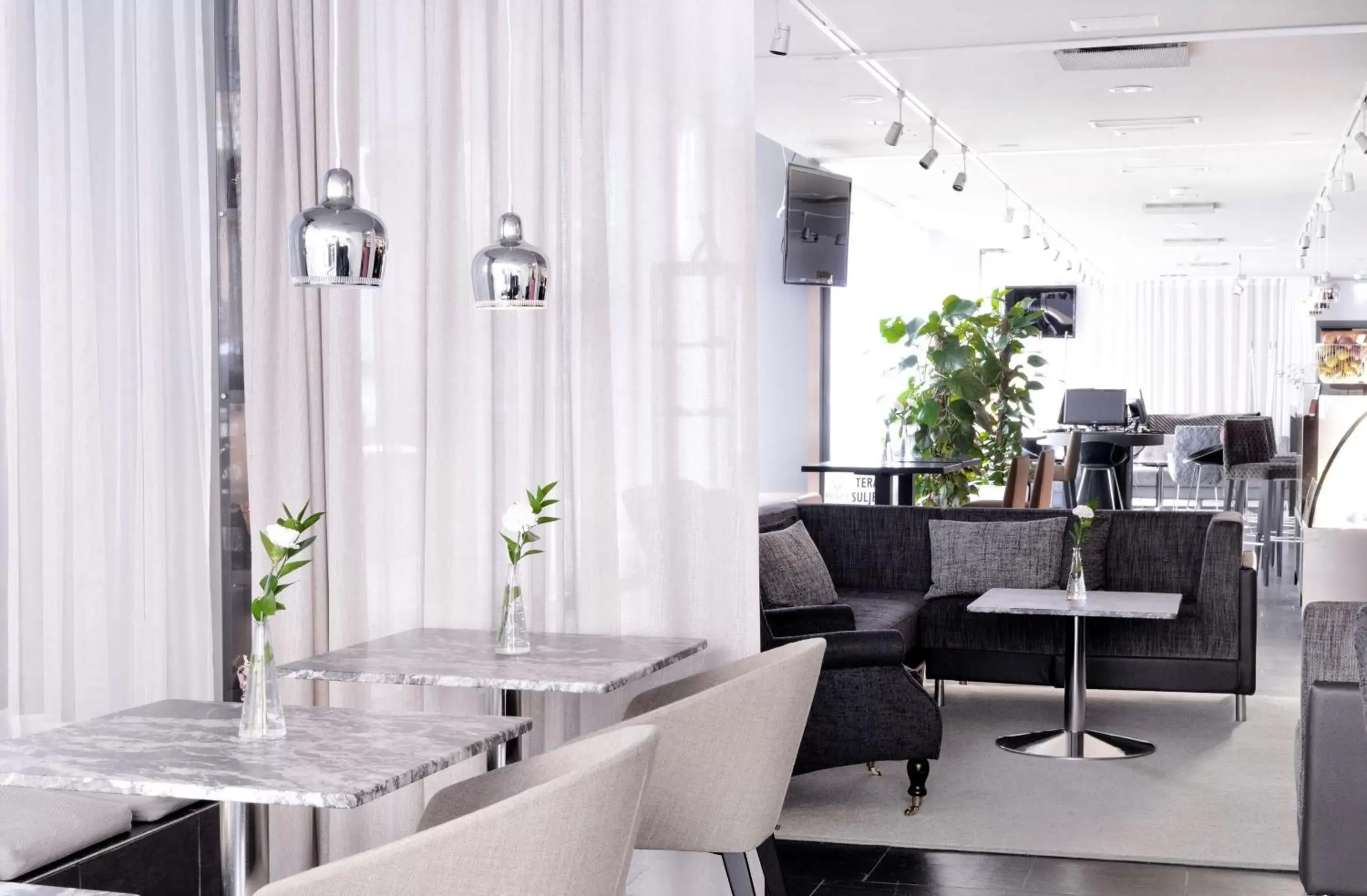 Lobby or reception, Restaurant/Places to Eat in Radisson Blu Plaza Hotel, Helsinki