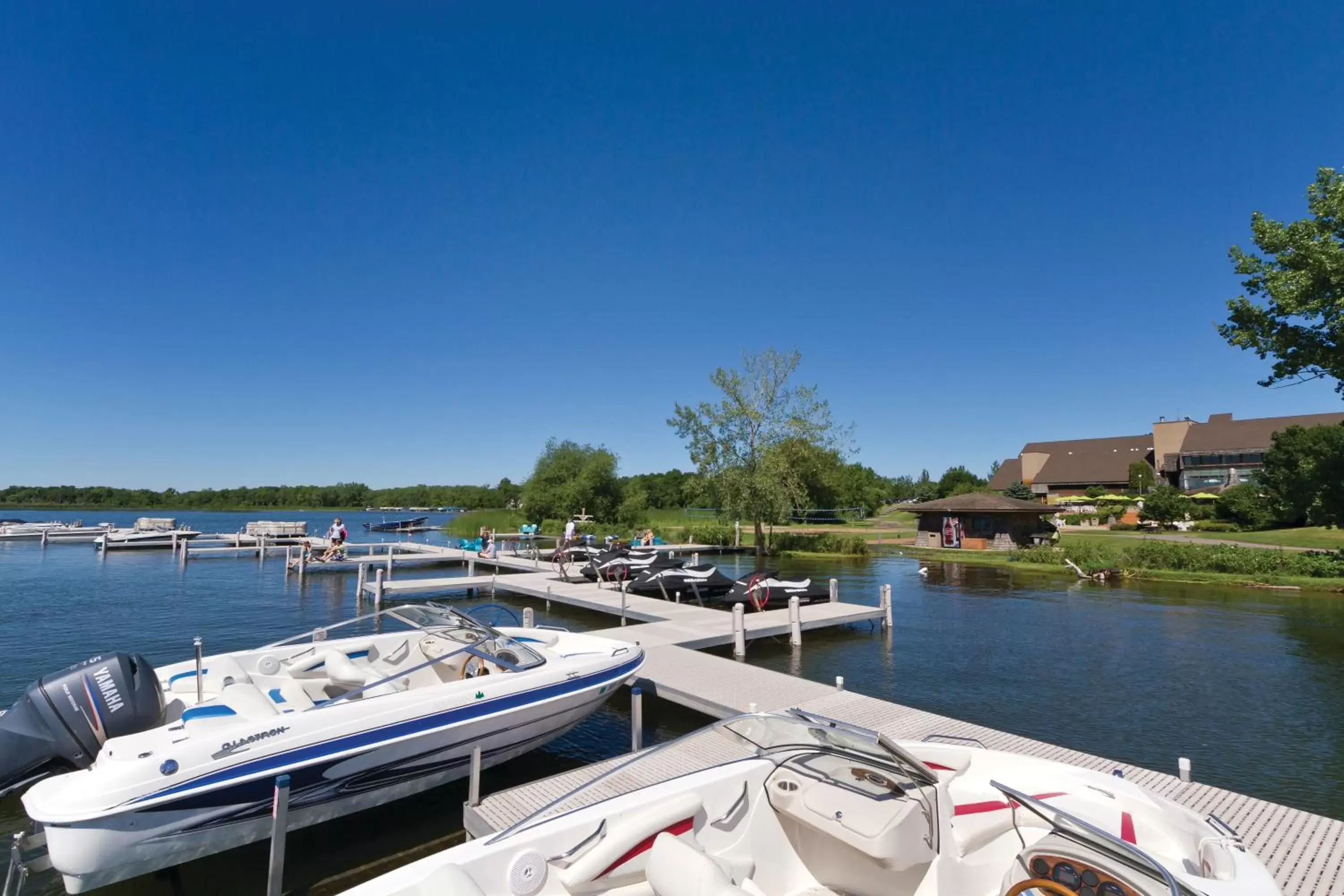 Lake view in Arrowwood Resort Hotel and Conference Center - Alexandria