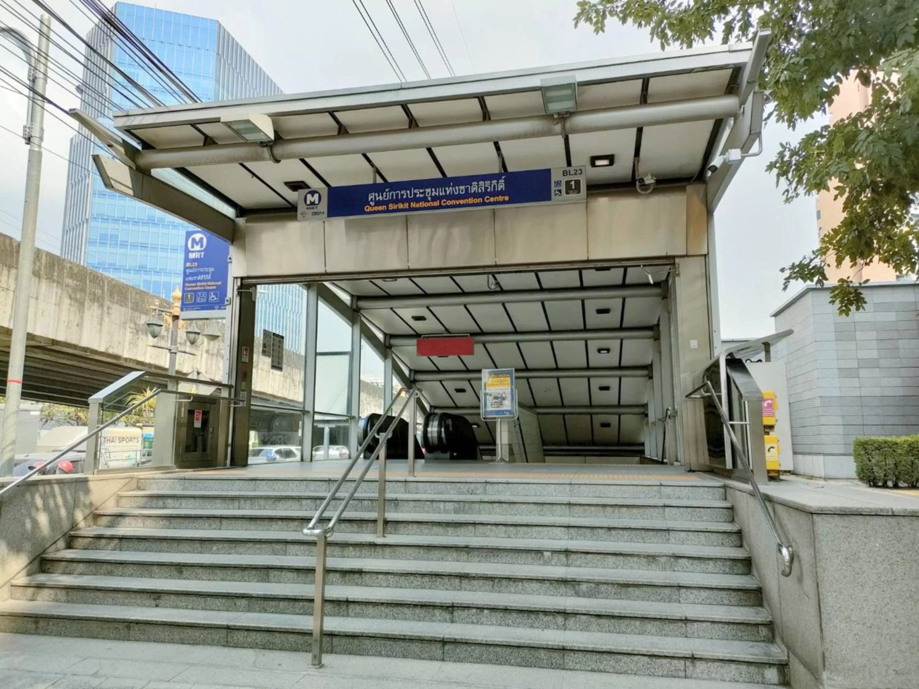 Nearby landmark in At 115 Hotel By Rompo