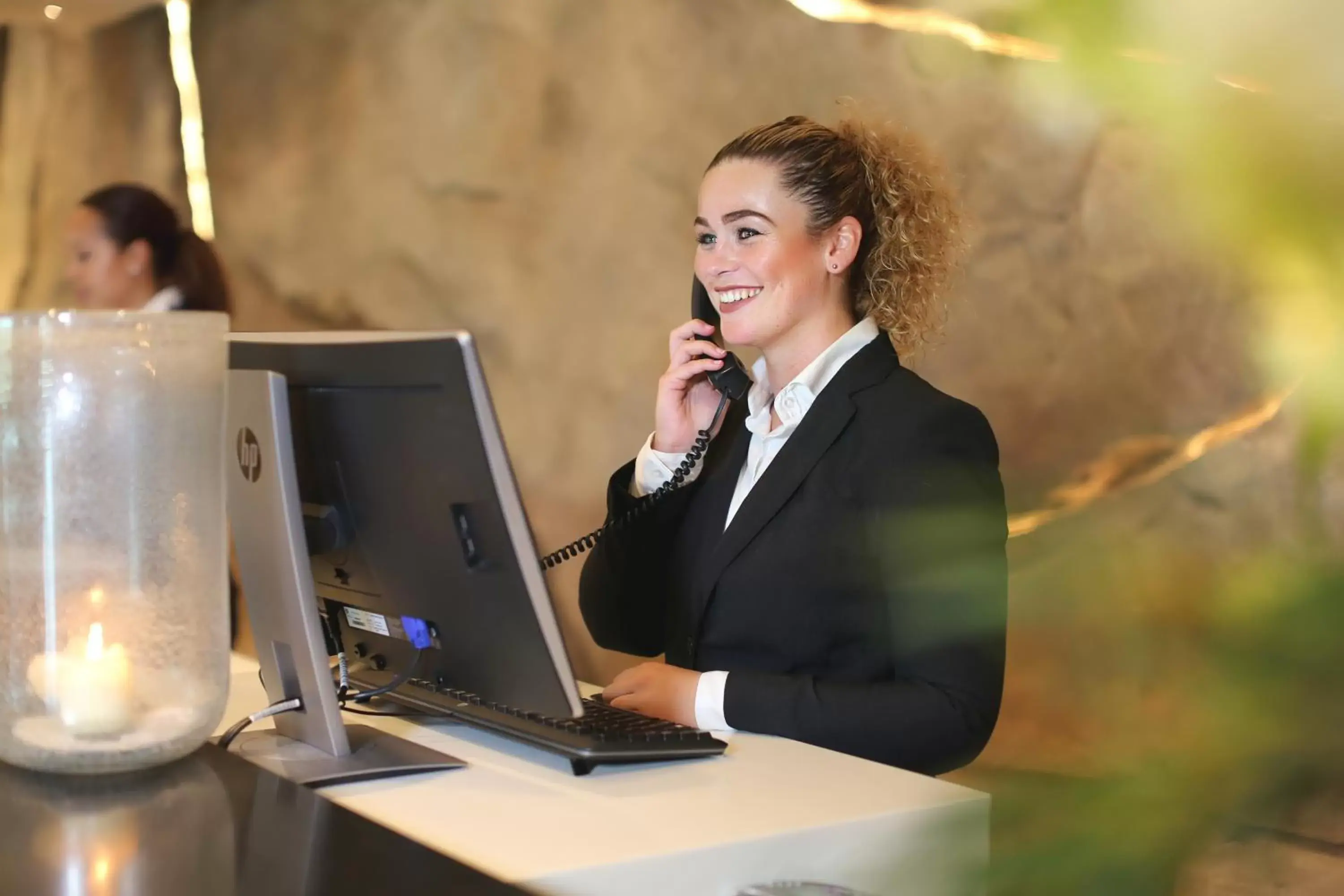 Staff, Lobby/Reception in Van der Valk Hotel Oostzaan - Amsterdam