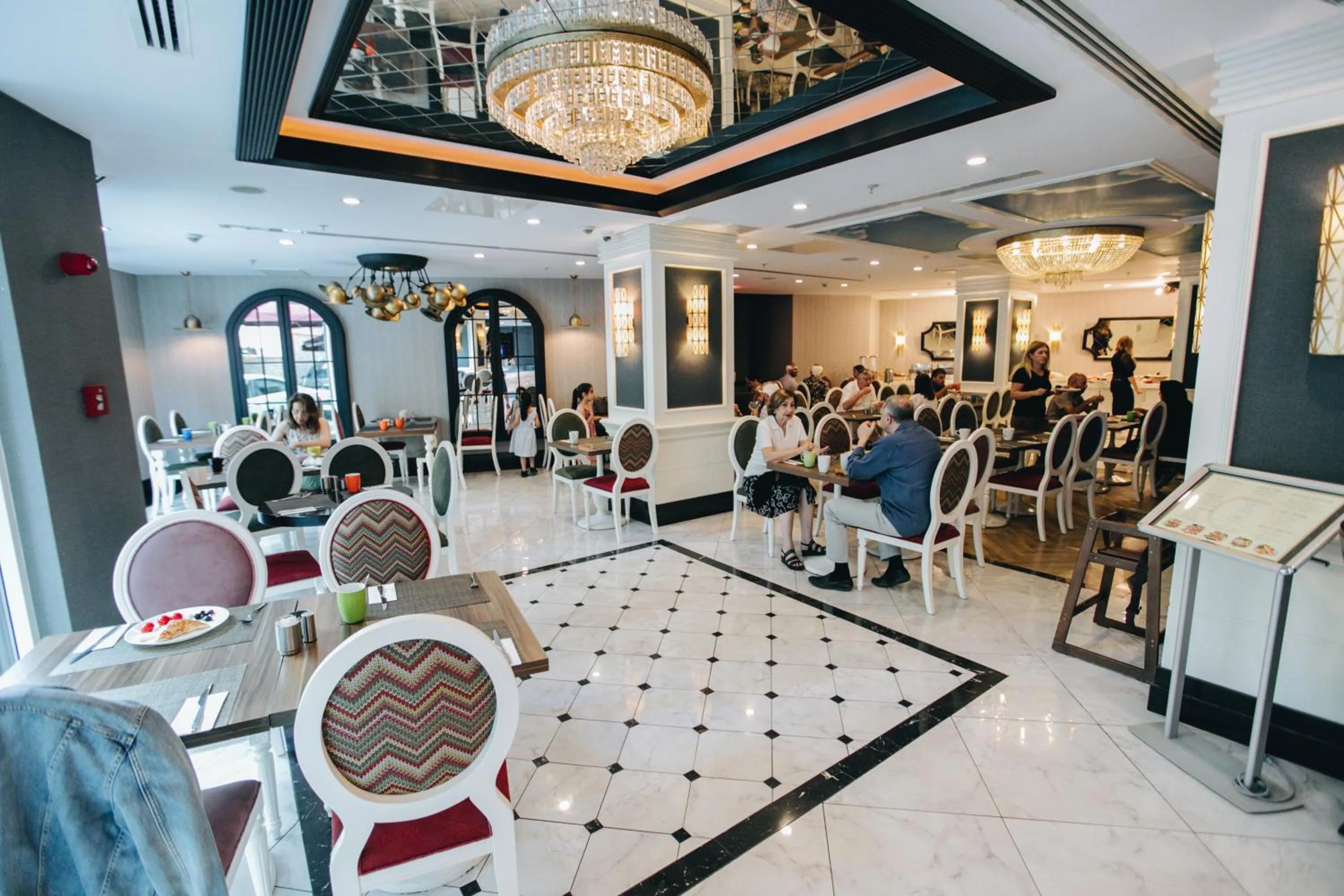 Breakfast in Mia Berre Hotels