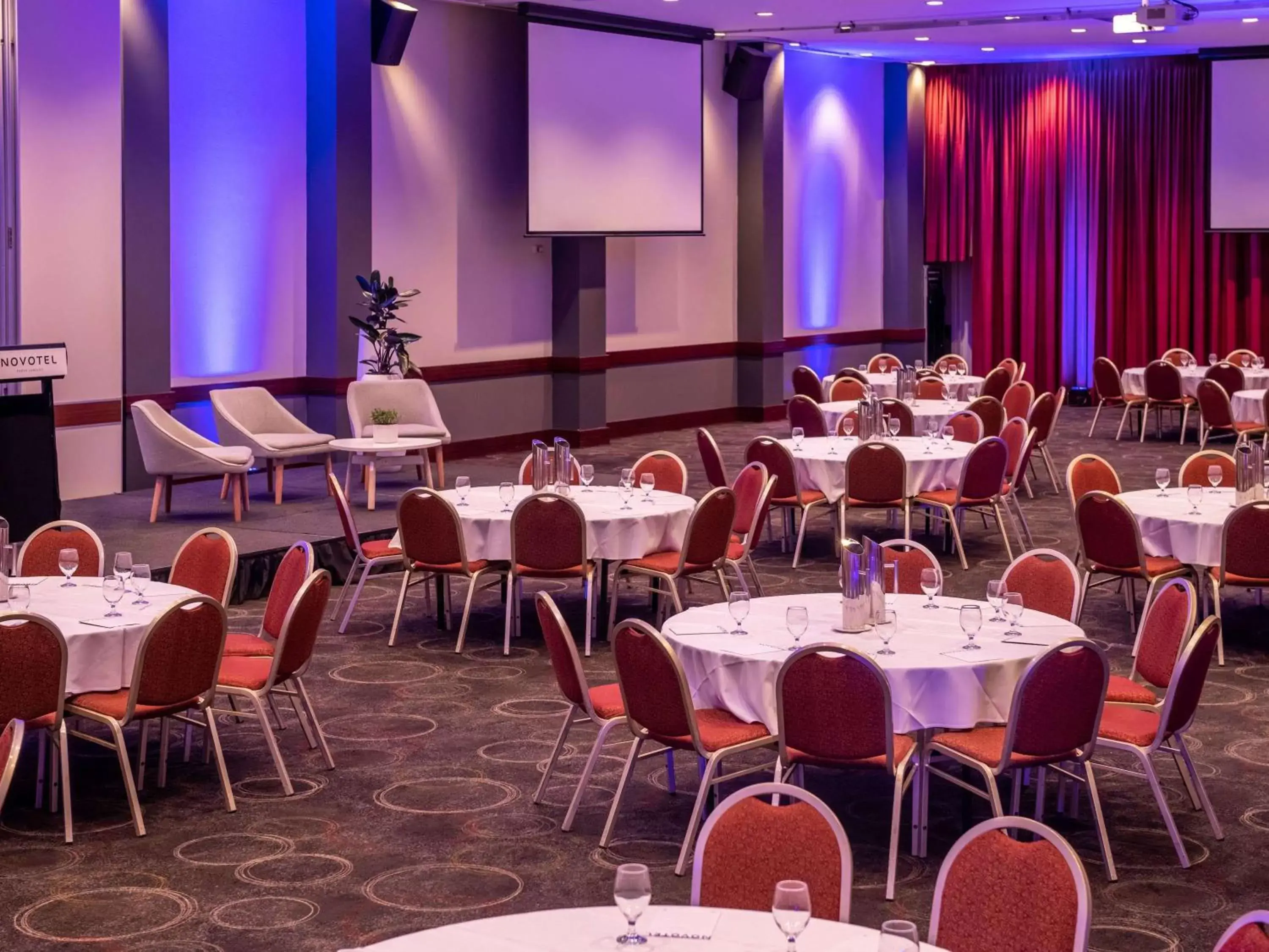 Meeting/conference room in Novotel Perth Langley