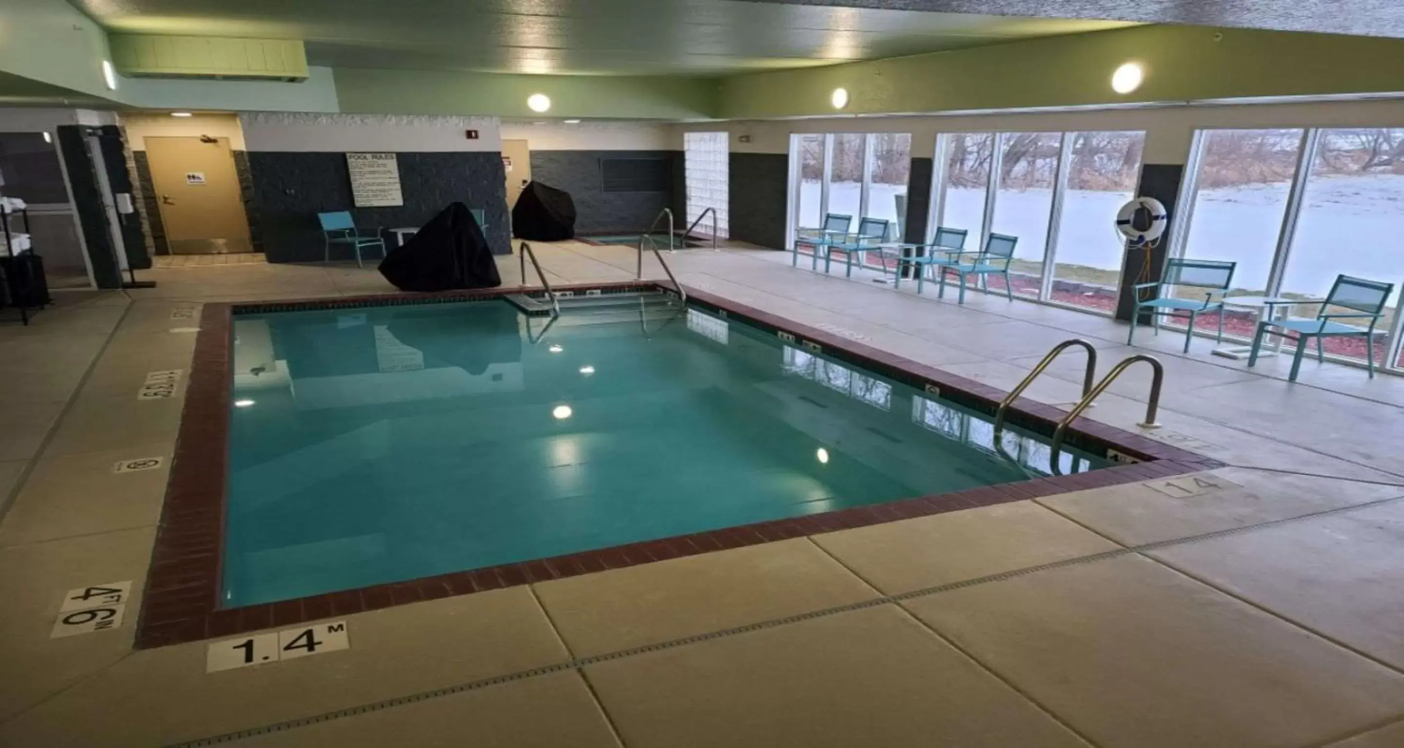 On site, Swimming Pool in Best Western Watertown