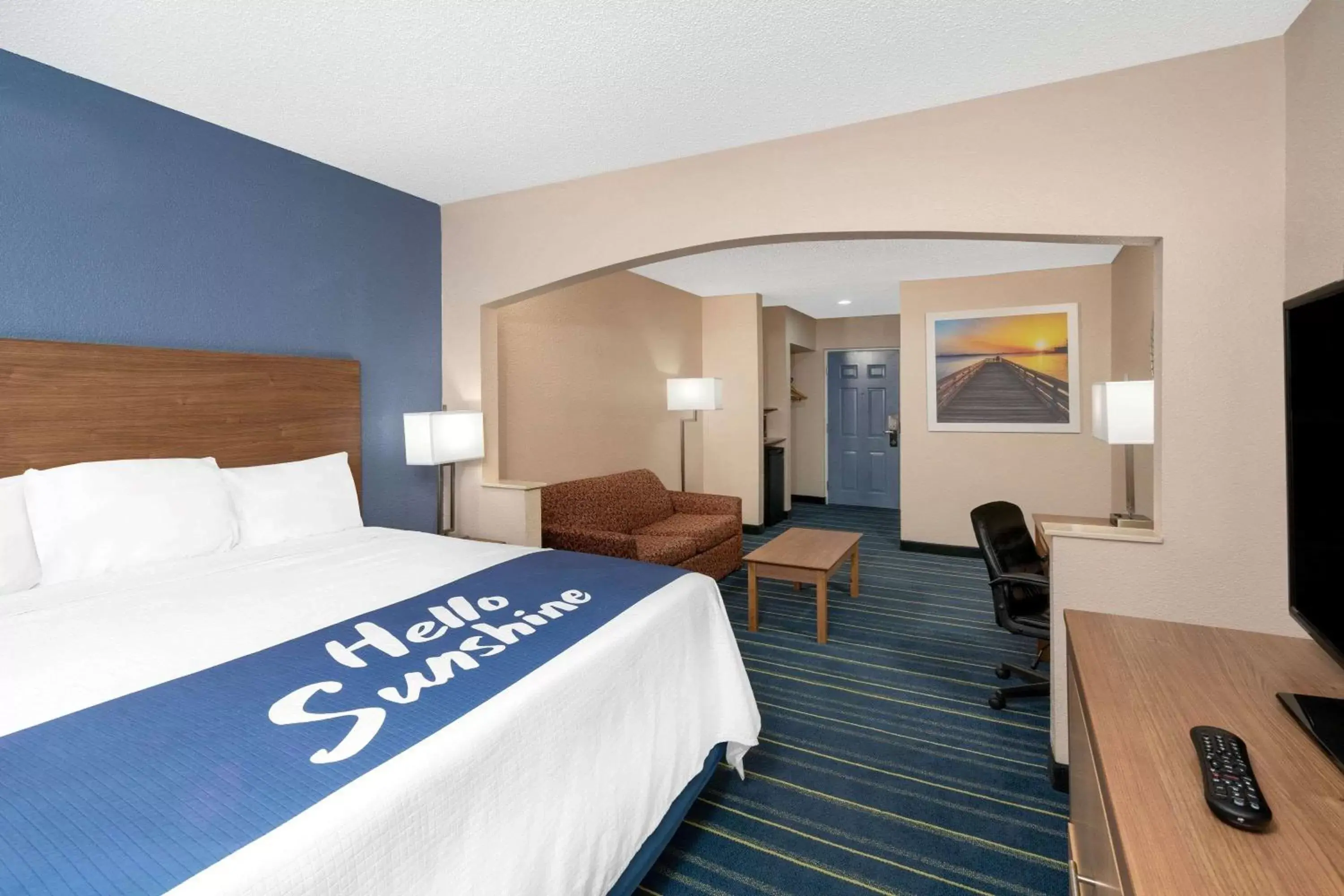 Photo of the whole room, Bed in Days Inn by Wyndham Panama City