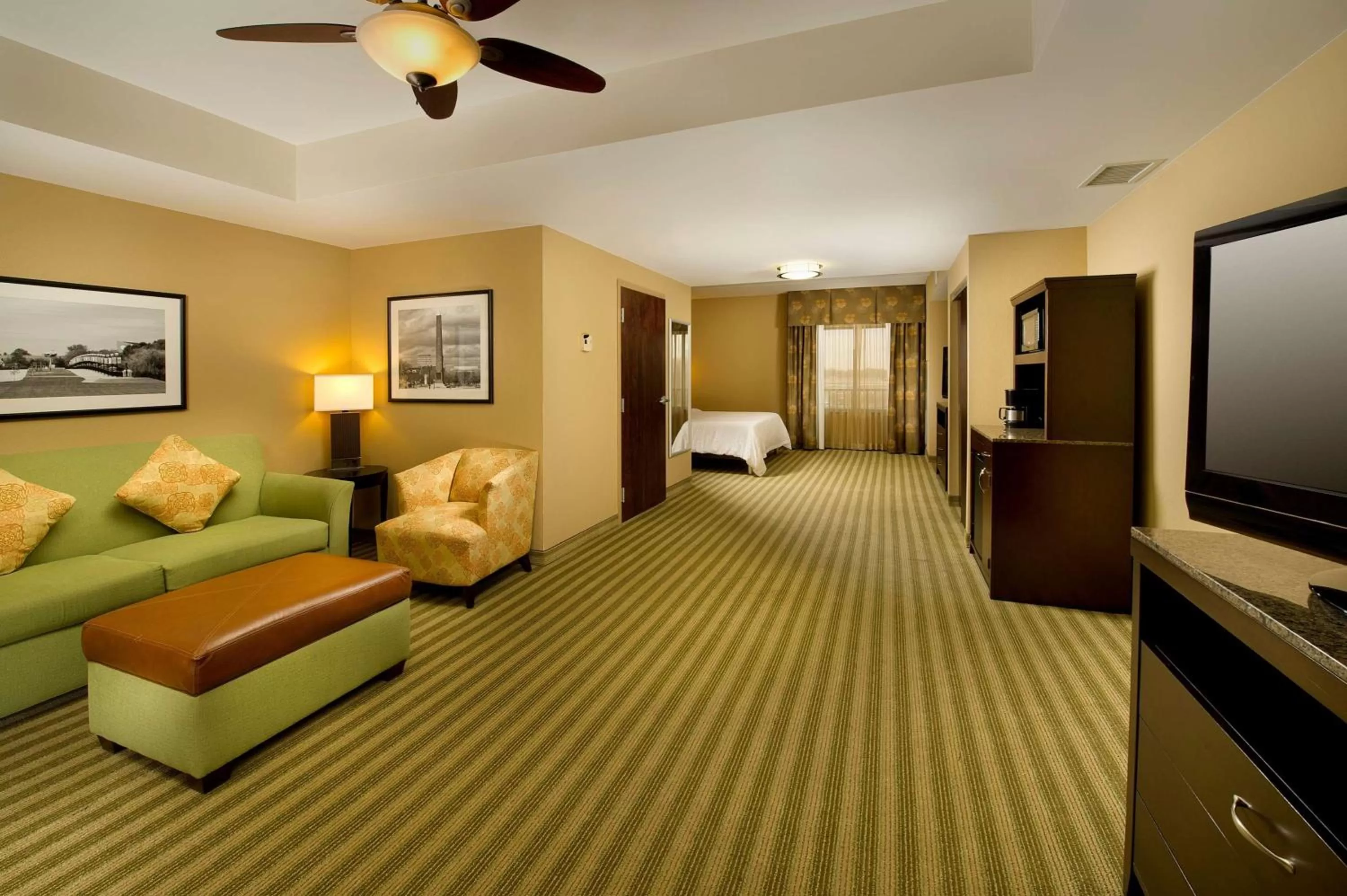 Junior Suite in Hilton Garden Inn Indianapolis Northwest