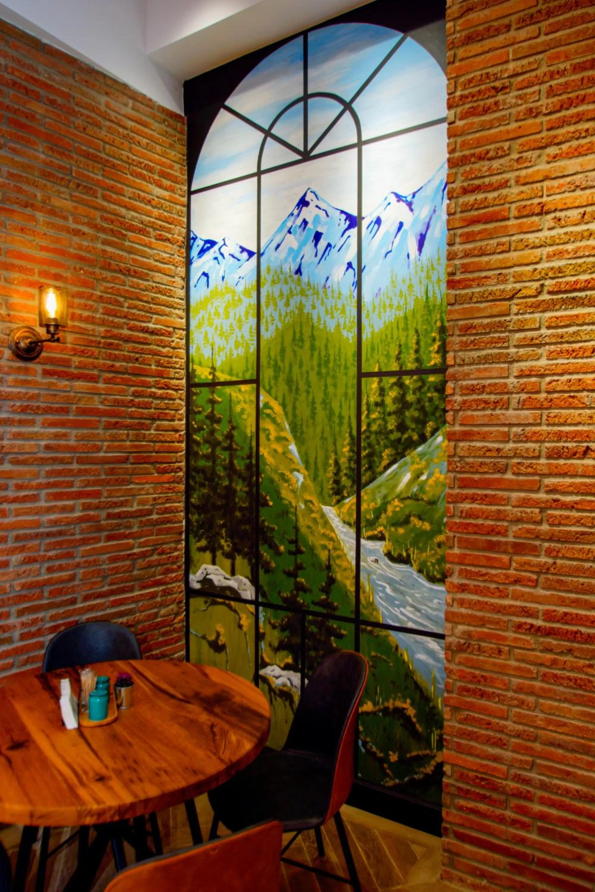 Restaurant/places to eat in Borjomi Bridge Hotel