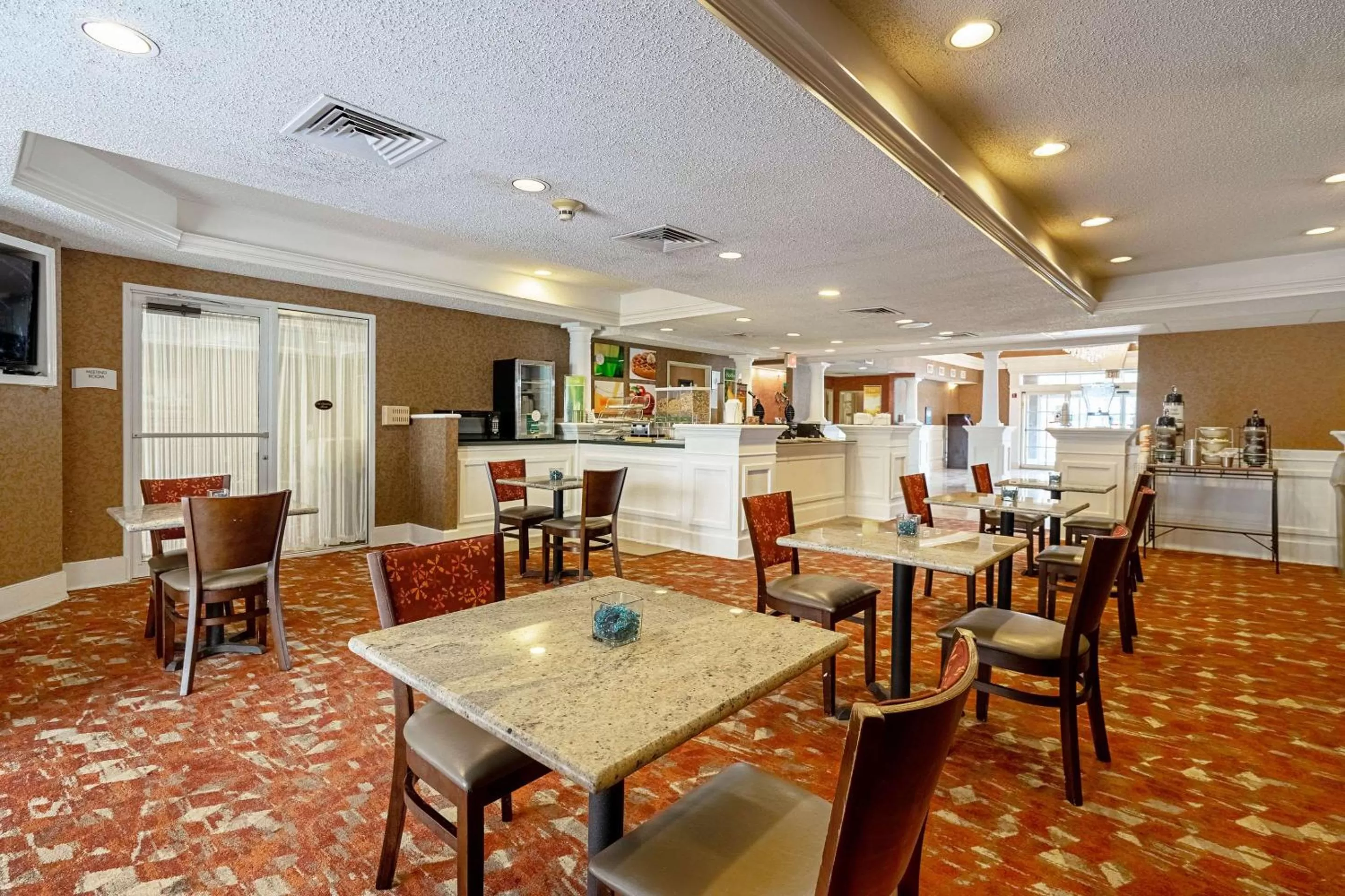 Restaurant/places to eat in Quality Suites San Antonio Northeast