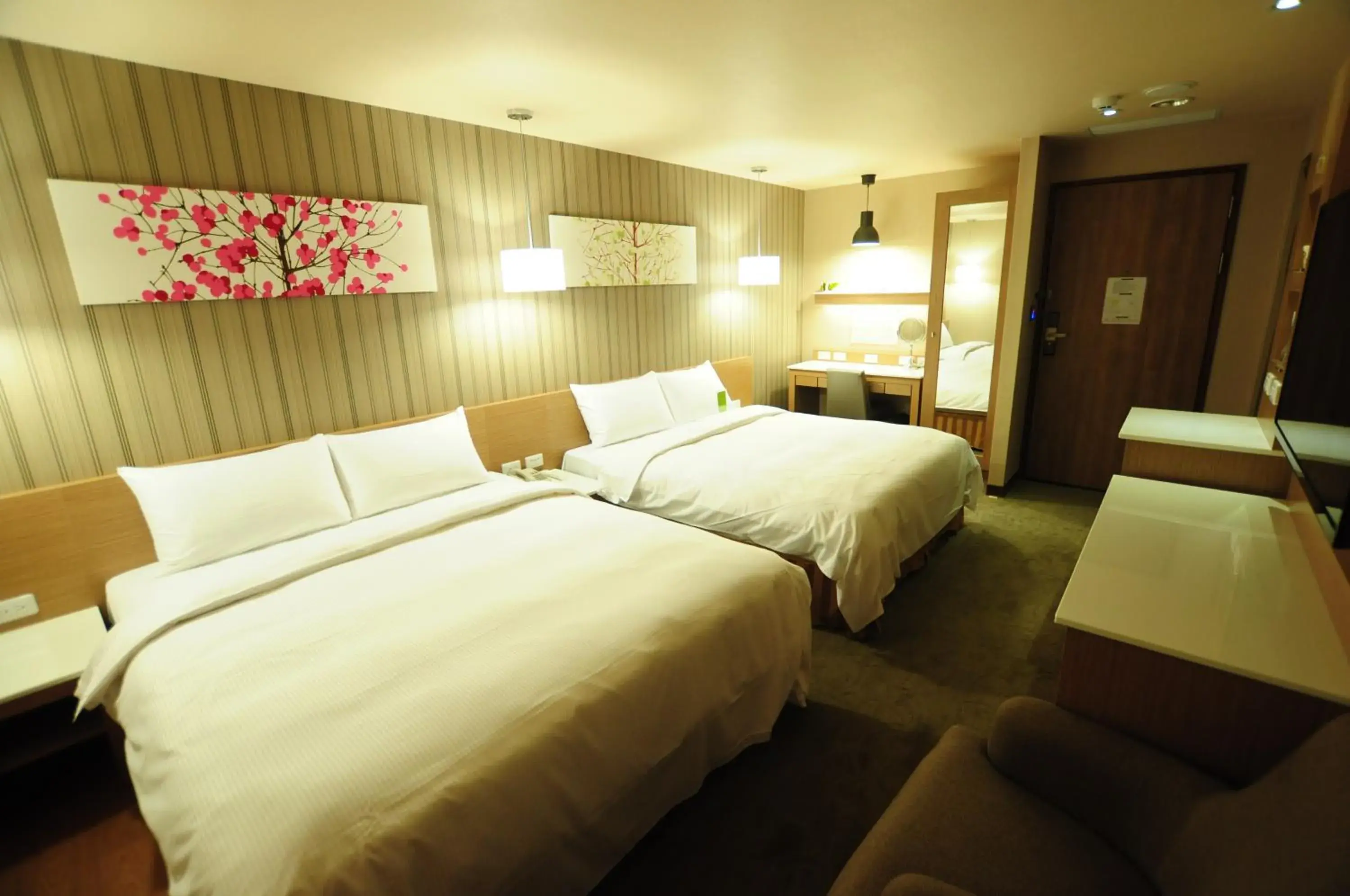 Standard Quadruple Room in Kindness Hotel - Kaohsiung Jue Ming