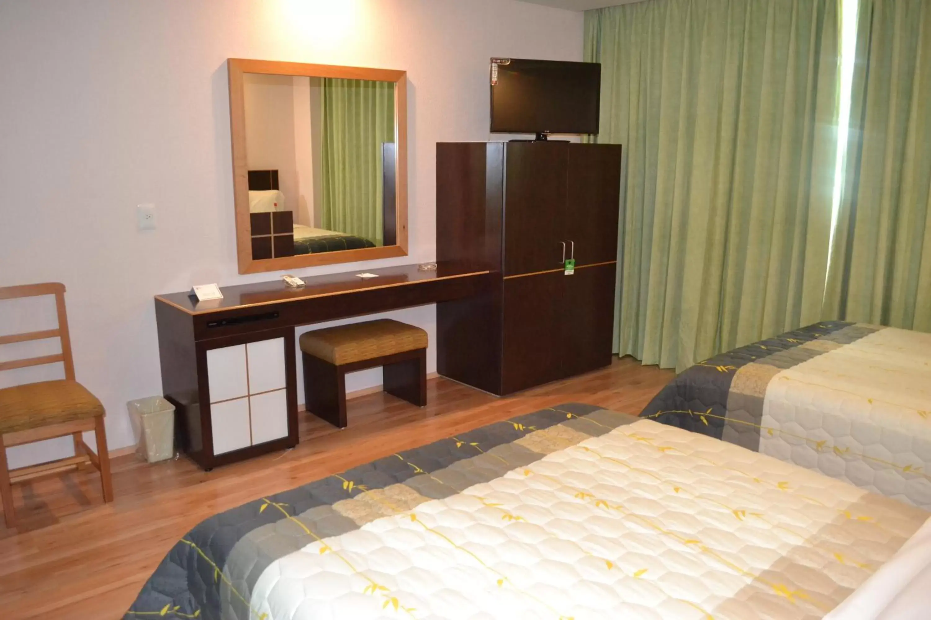 Bedroom, TV/Entertainment Center in Hotel & Villas Panamá