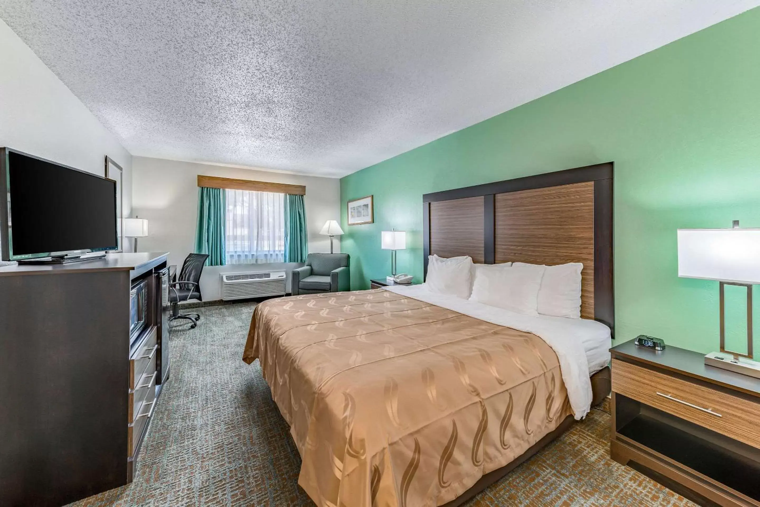 Photo of the whole room in Quality Inn Allen - Plano East