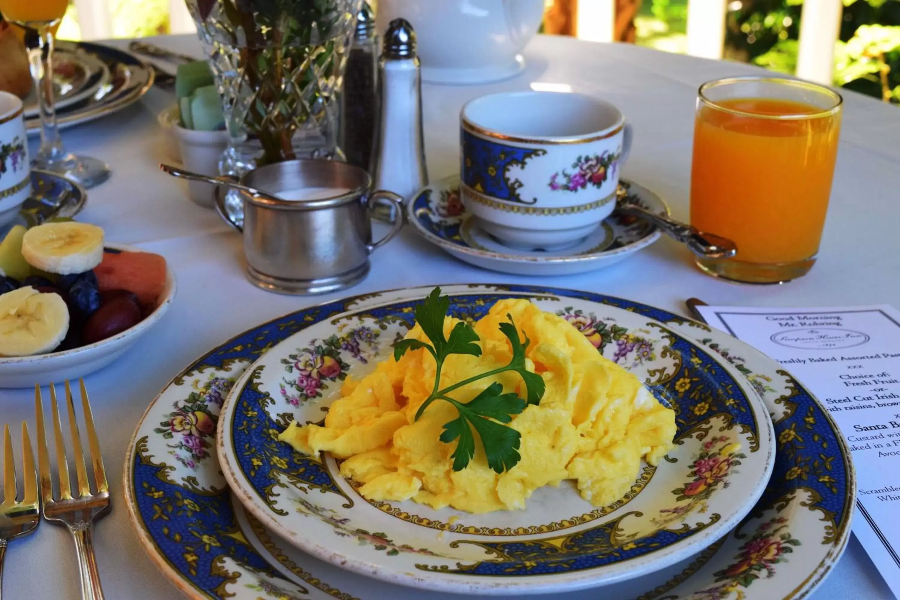 Breakfast in Simpson House Inn