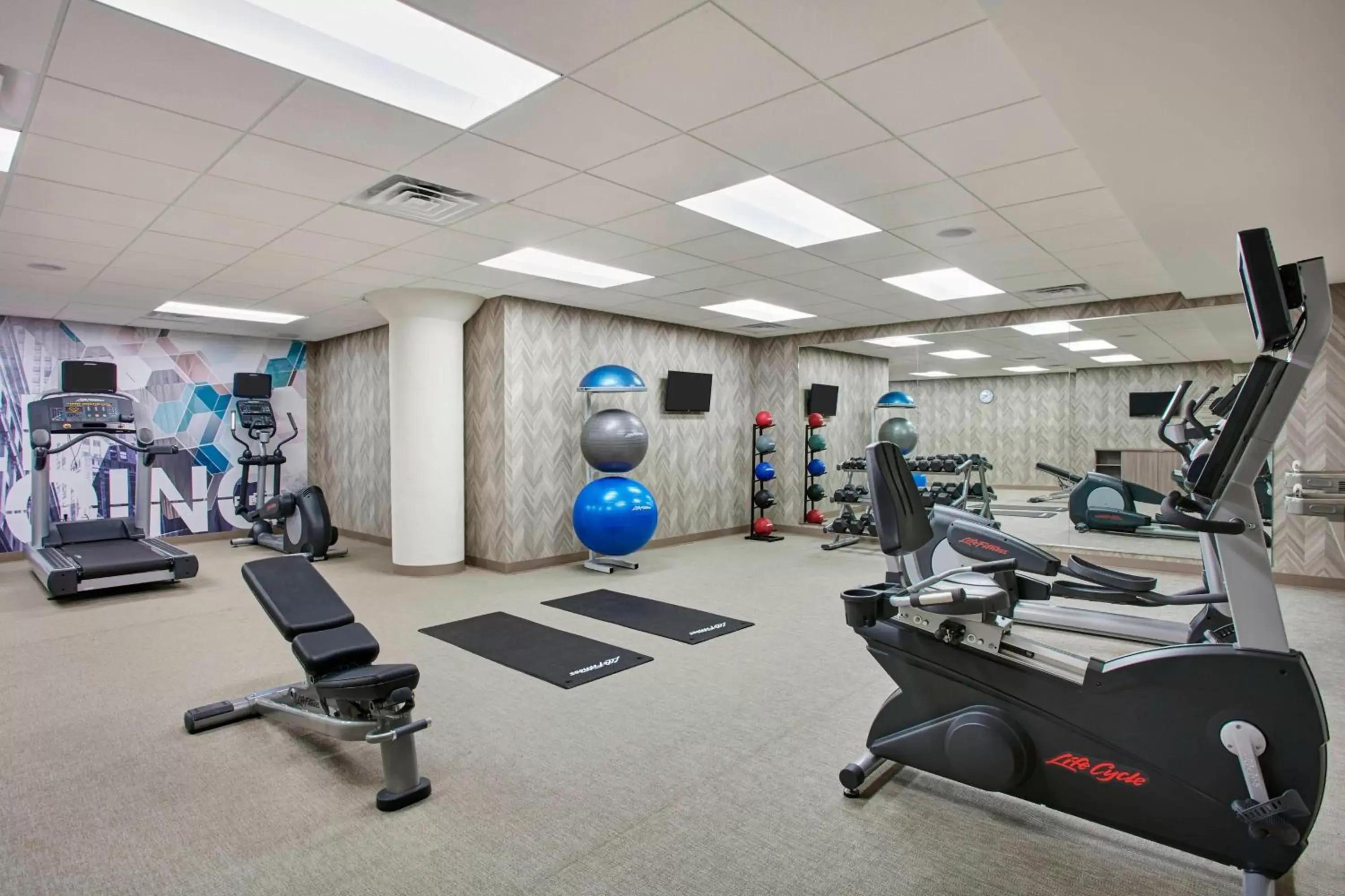 Fitness centre/facilities, Fitness Center/Facilities in SpringHill Suites by Marriott Milwaukee Downtown