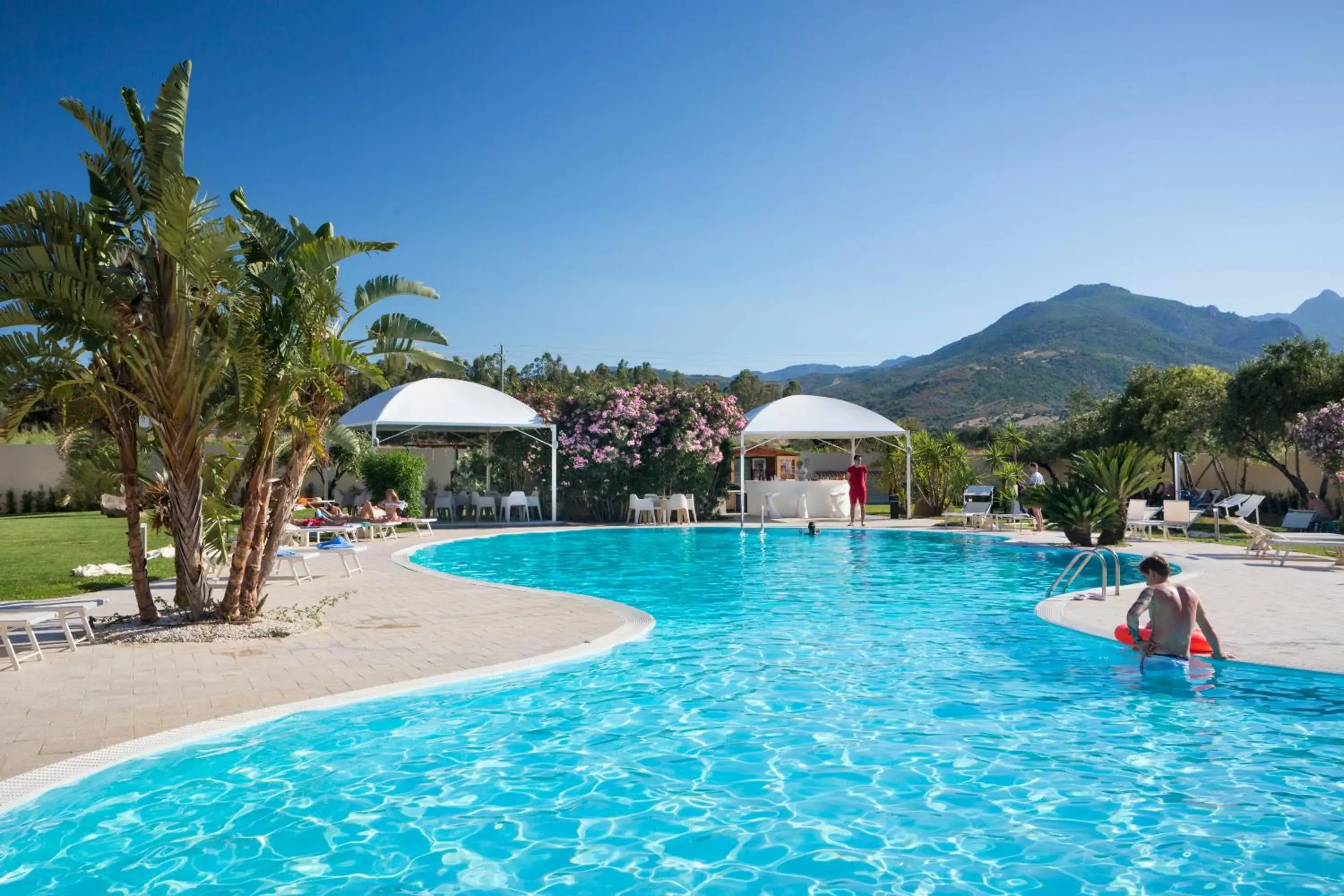 Swimming Pool in Hotel San Teodoro